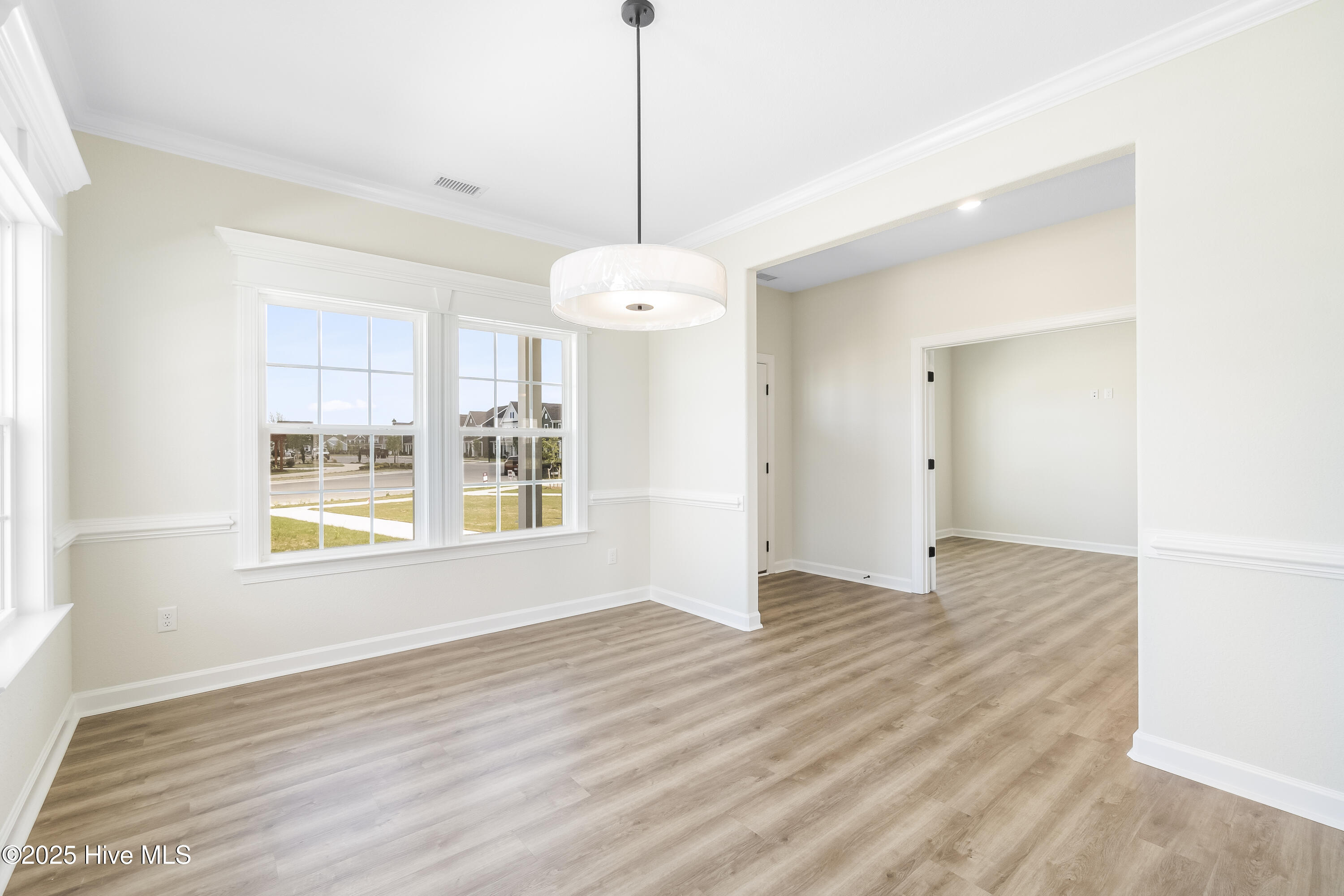 309 Iris Circle Property Photo 8