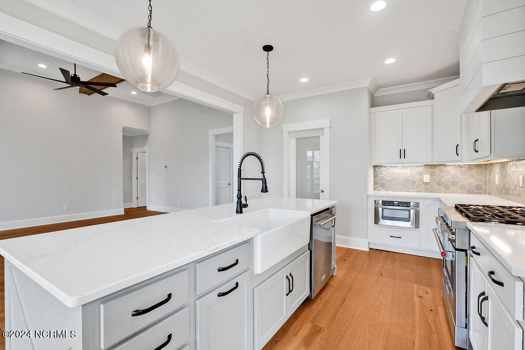 8246 Winding Creek Circle Property Photo 13