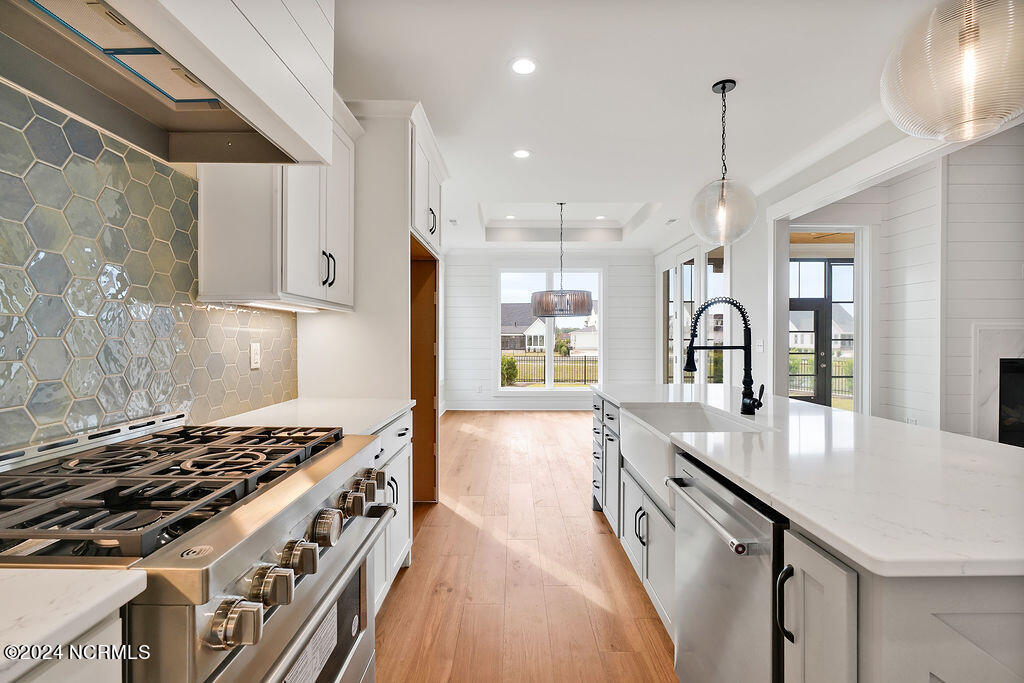 8246 Winding Creek Circle Property Photo 16