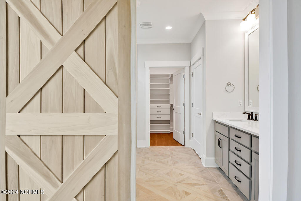 8246 Winding Creek Circle Property Photo 23