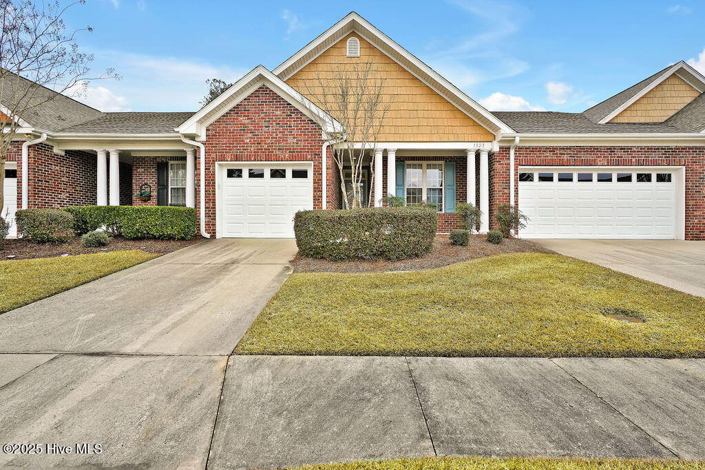 1323 Suncrest Way Property Photo 1