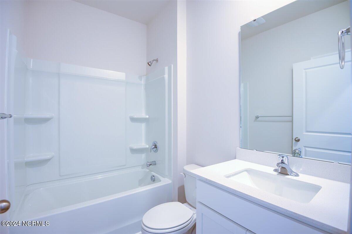 1117 Middlecrest Drive Property Photo 6