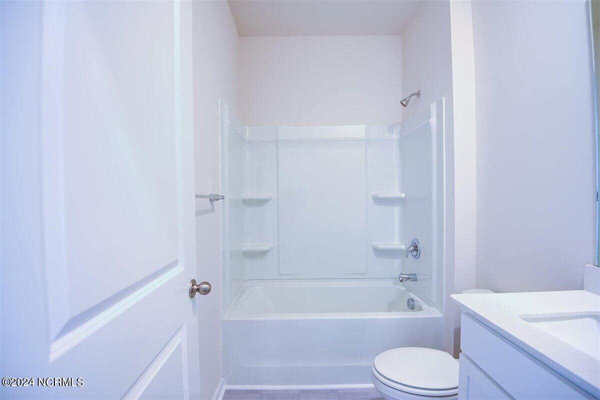 1117 Middlecrest Drive Property Photo 7