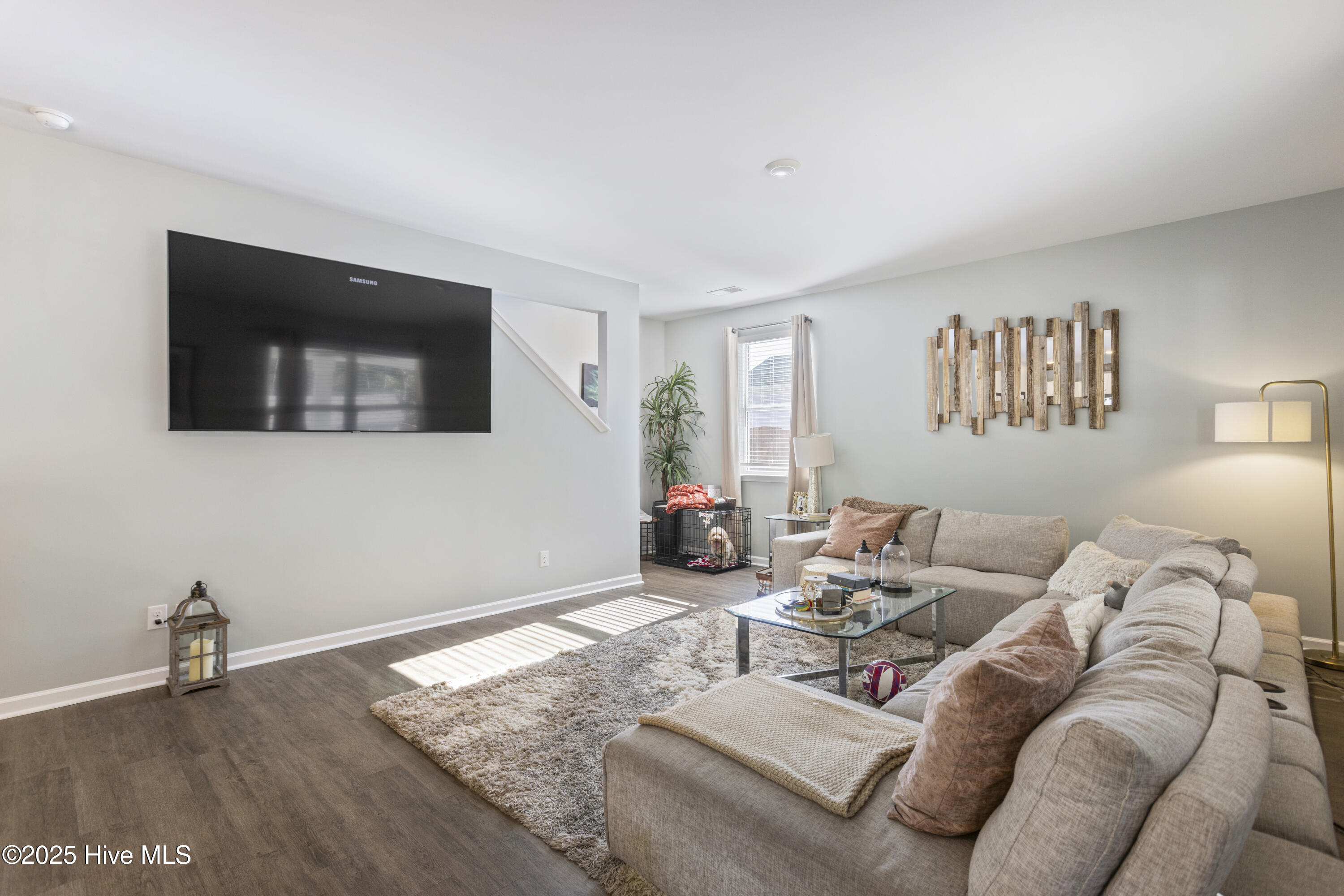 810 Seathwaite Lane Property Photo 8