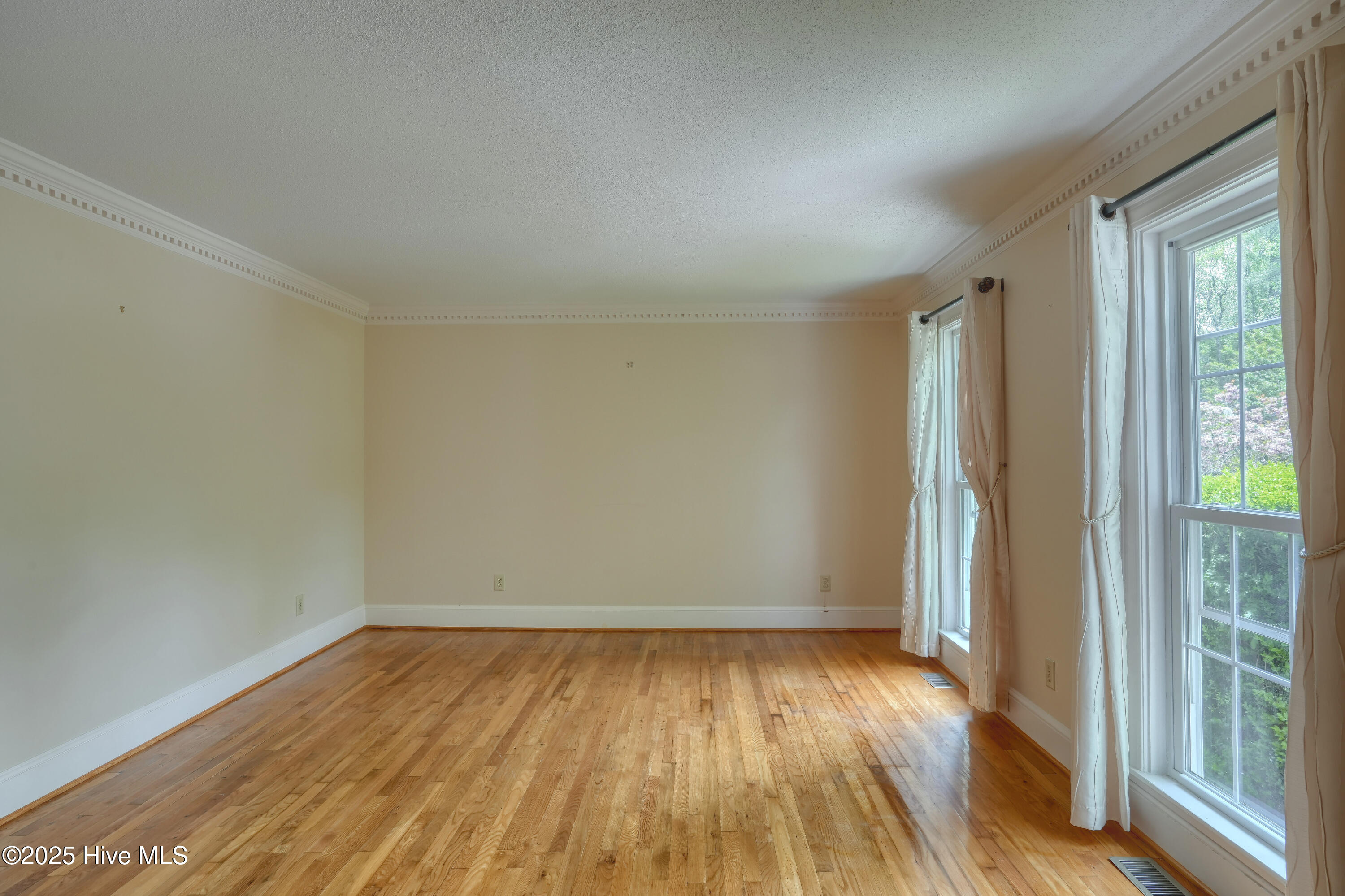2234 Perry Drive Property Photo 16