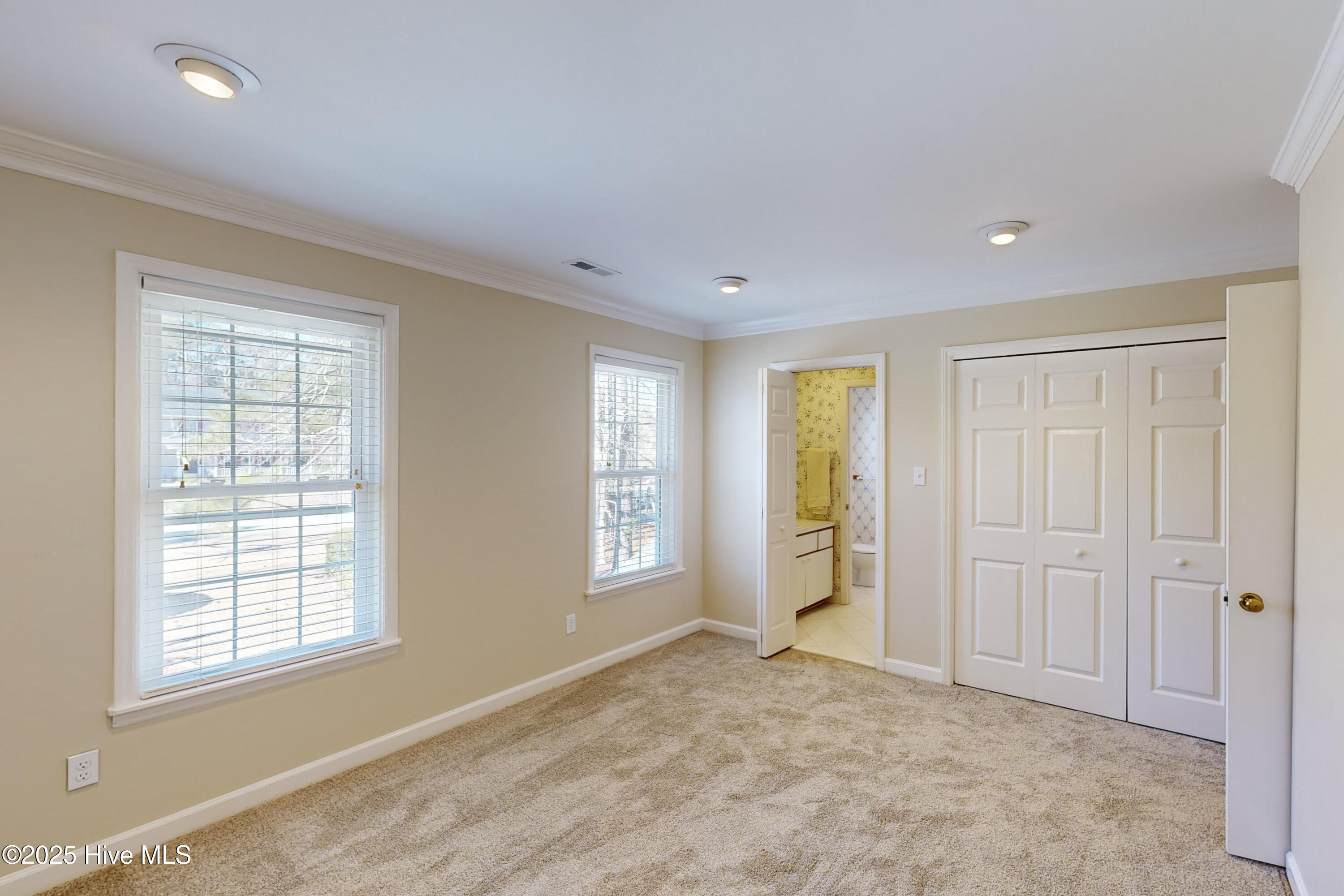 2234 Perry Drive Property Photo 23
