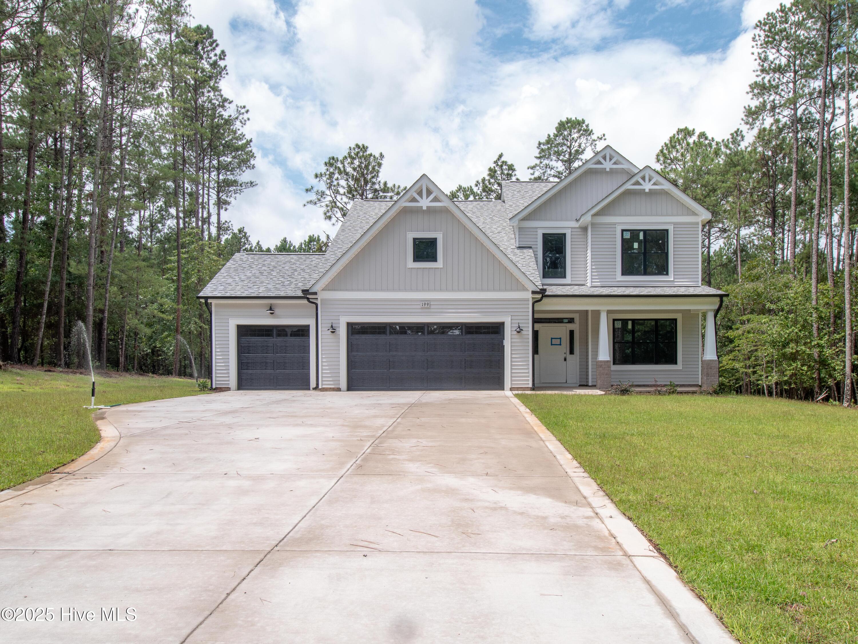 199 Pinecrest Drive Property Photo 1