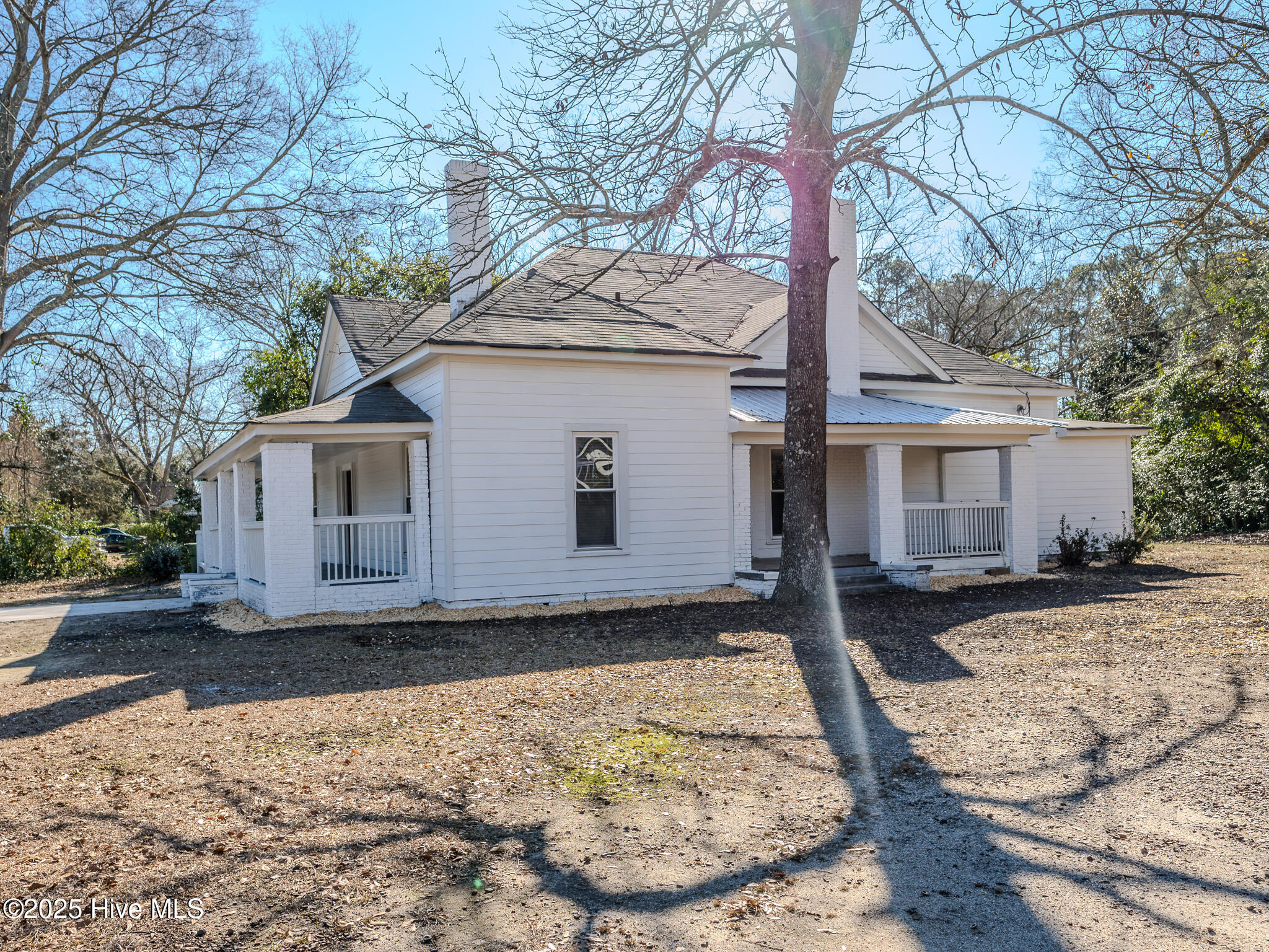 22180 Bundy Street Property Photo 4