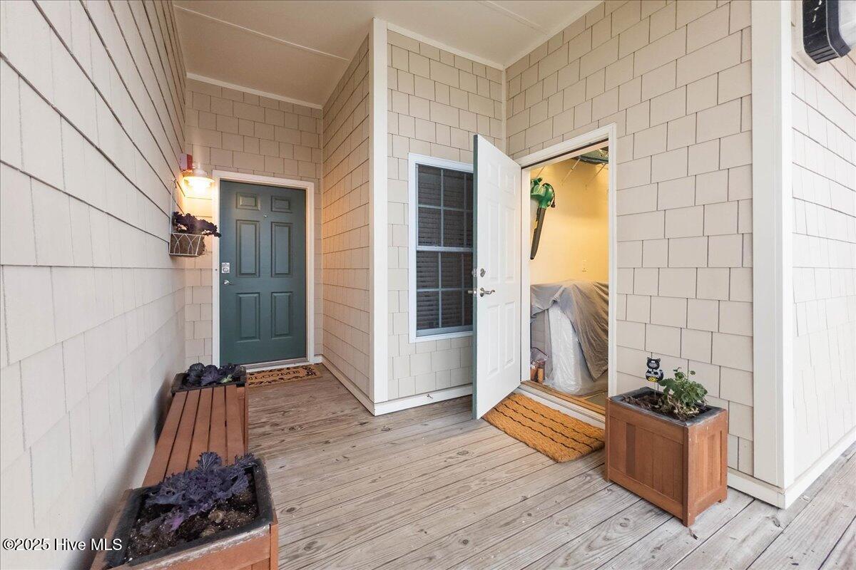 2252 Dolphin Shores Drive 14 Property Photo 5