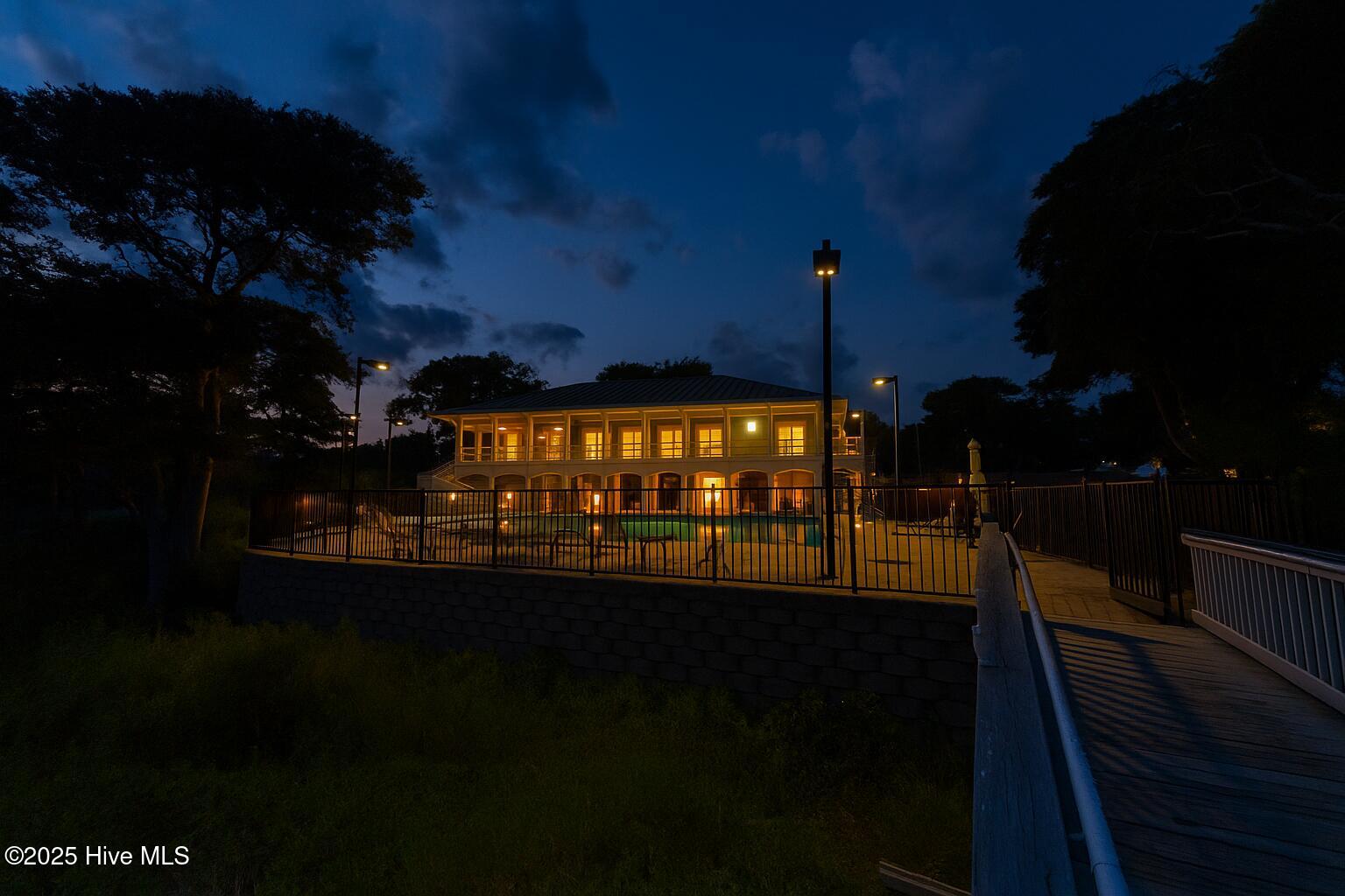 2252 Dolphin Shores Drive 14 Property Photo 30