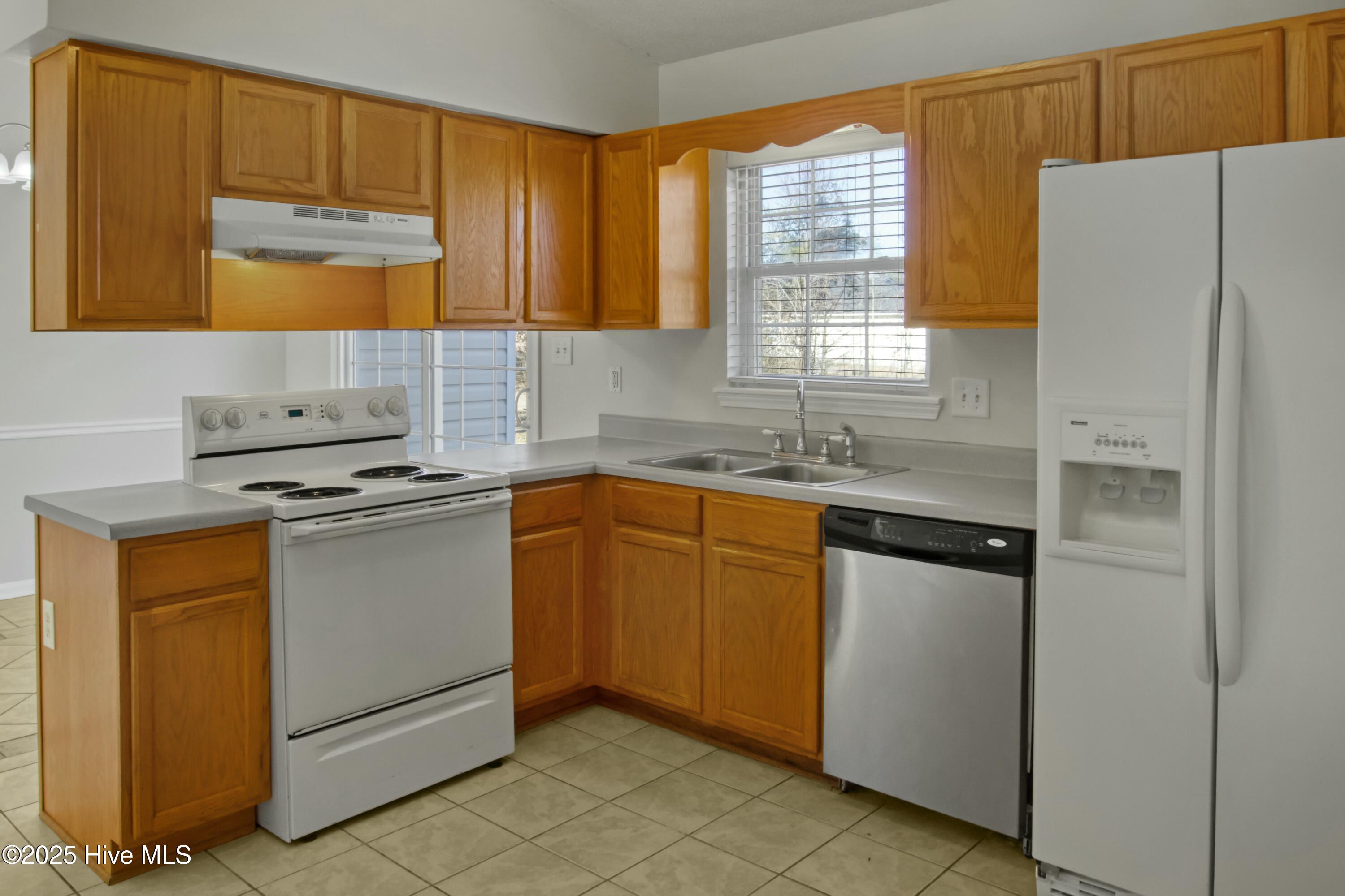 202 Snowden Court Property Photo 7