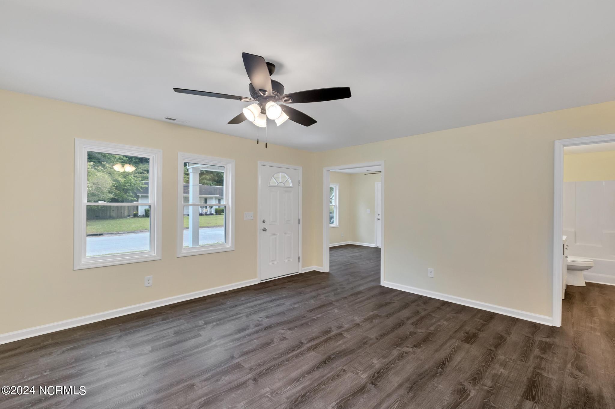640 Walnut Drive Property Photo 6