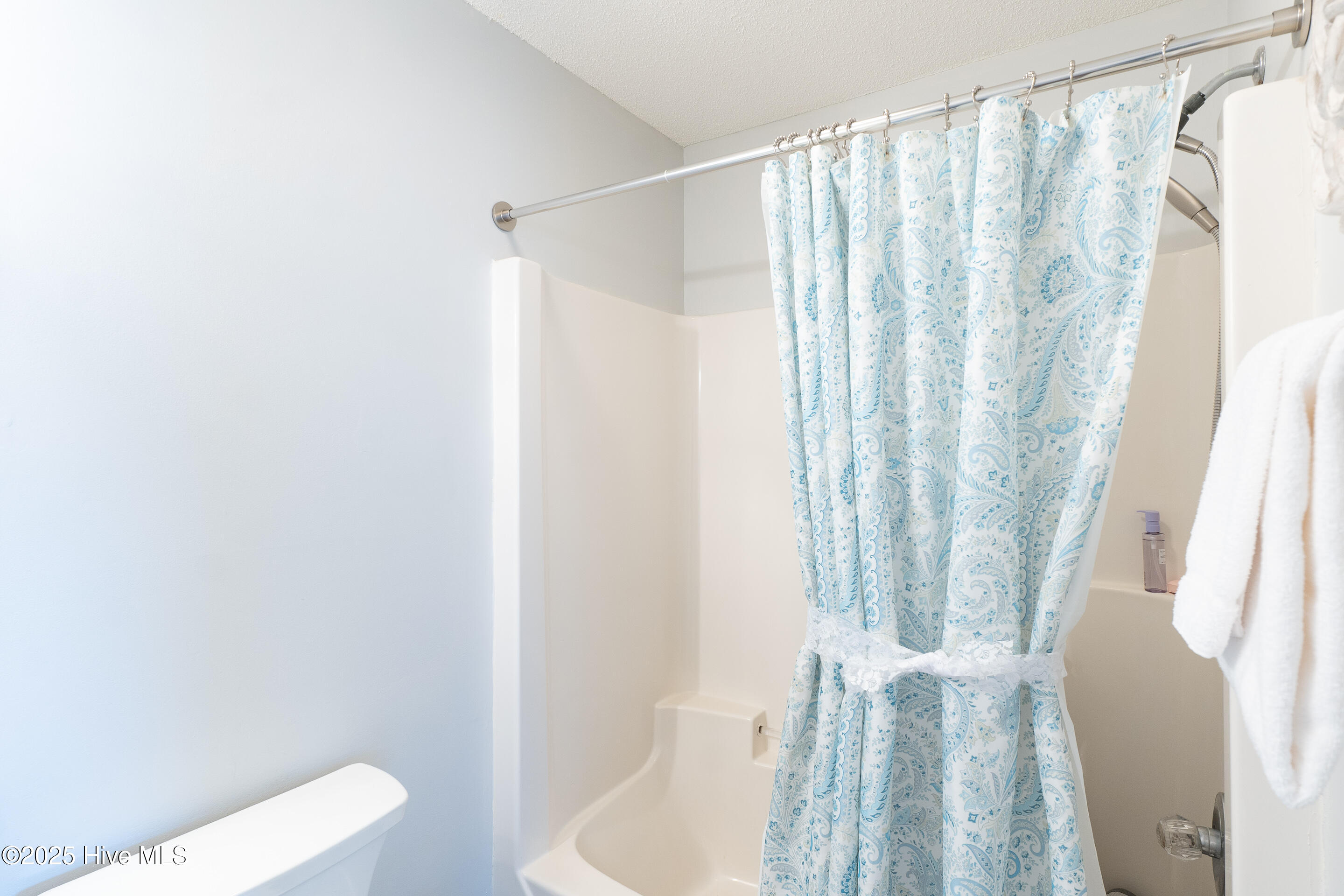3350 Club Villas Drive 205 Property Photo 15