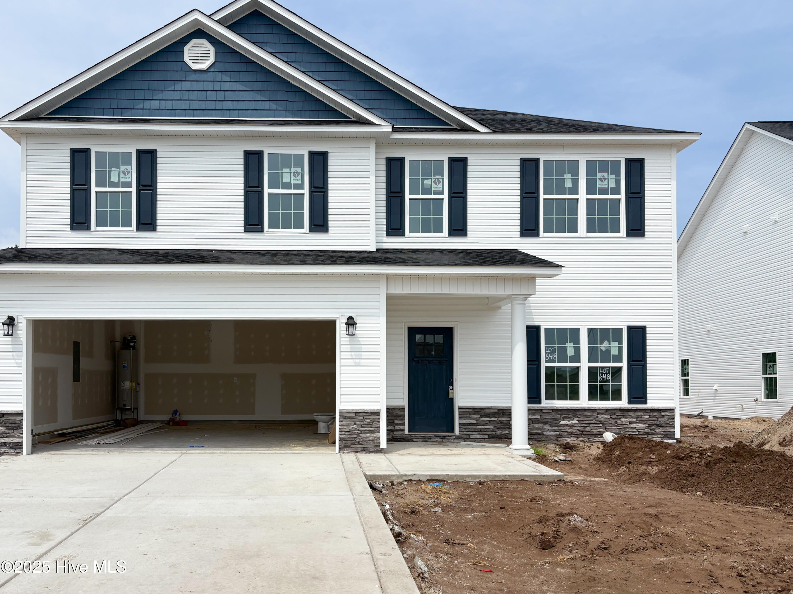 811 Whit Way Property Photo 1