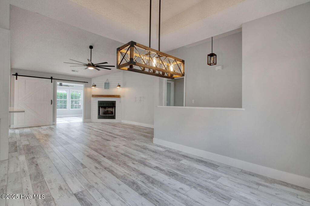 1785 Forest Oak Boulevard Property Photo 8