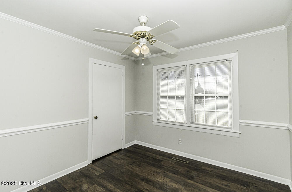 203 Irwin Street Property Photo 6