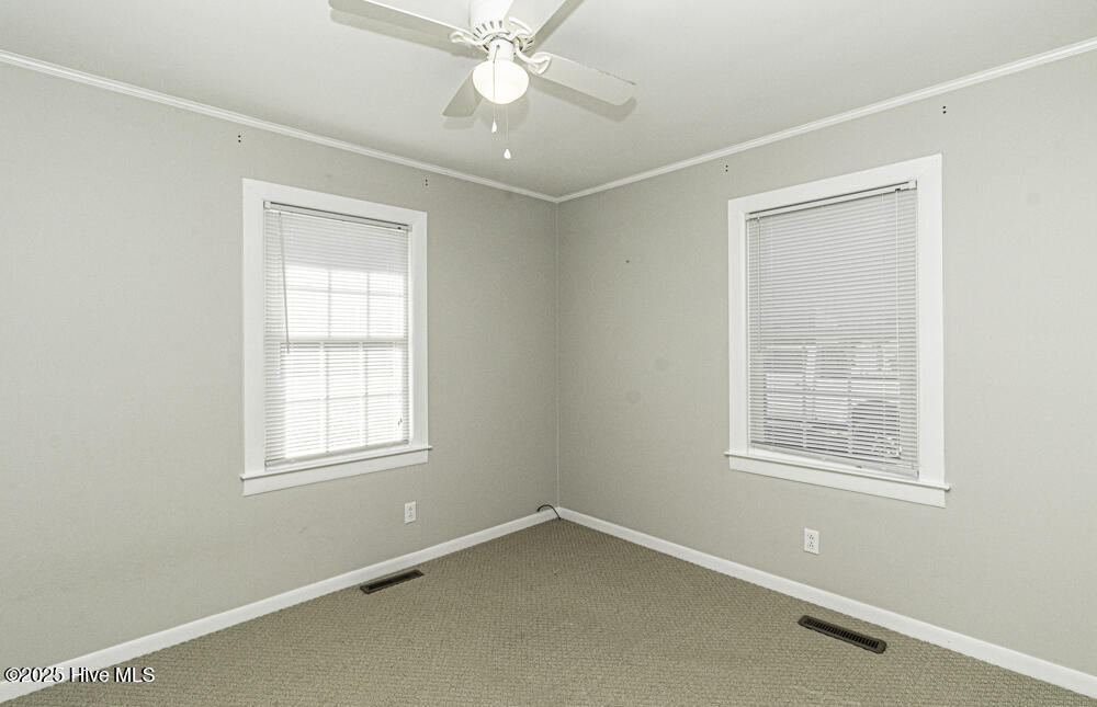 203 Irwin Street Property Photo 10