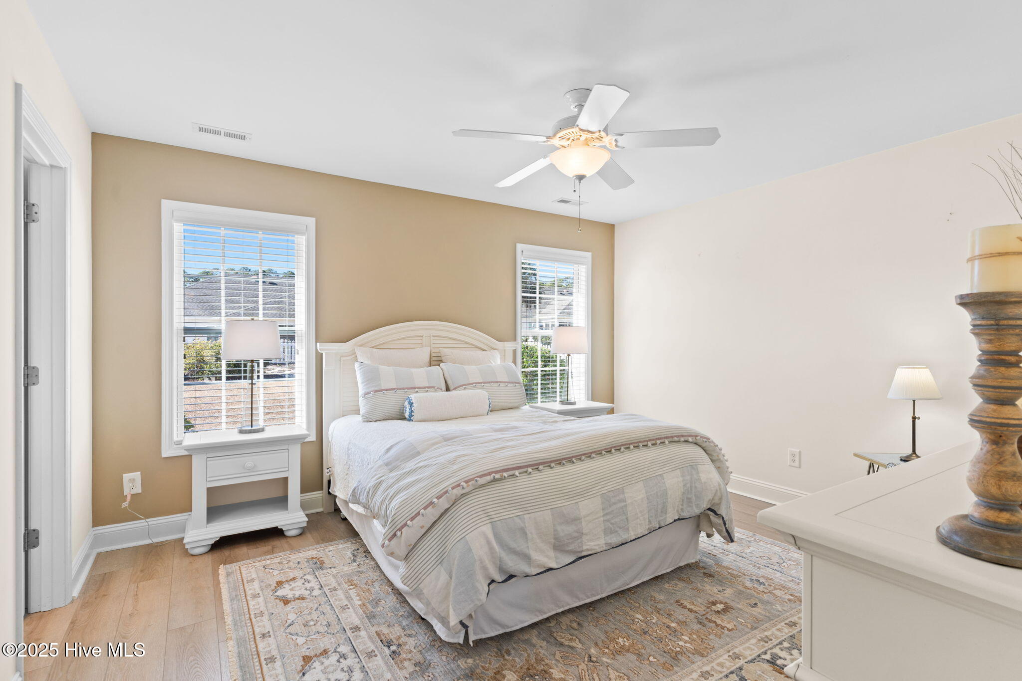 1274 Neptuno Court Property Photo 7