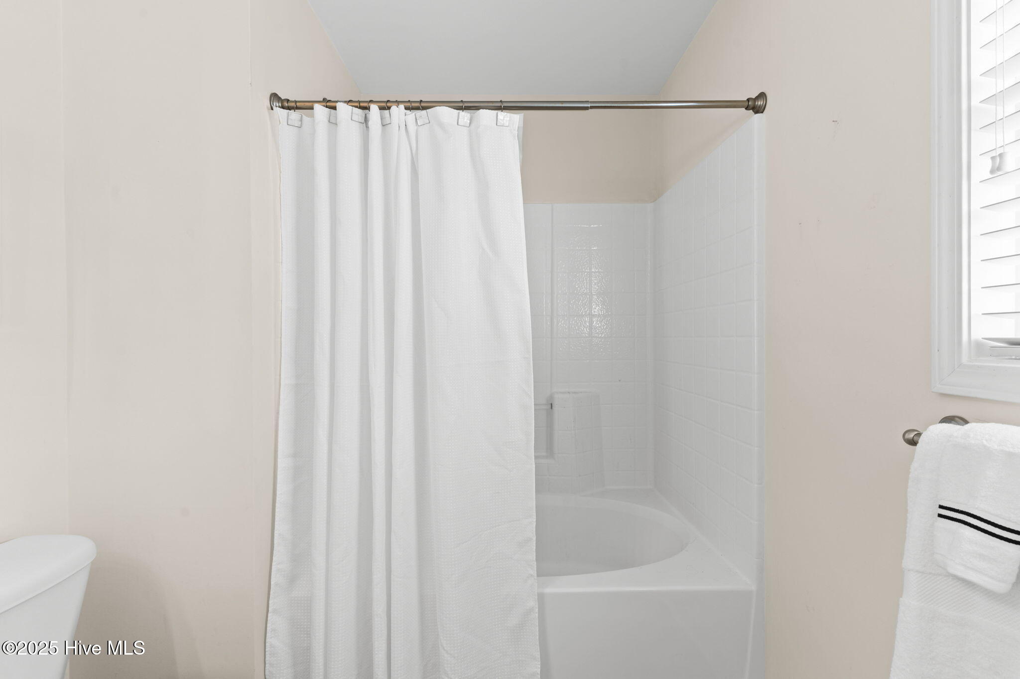 1274 Neptuno Court Property Photo 10