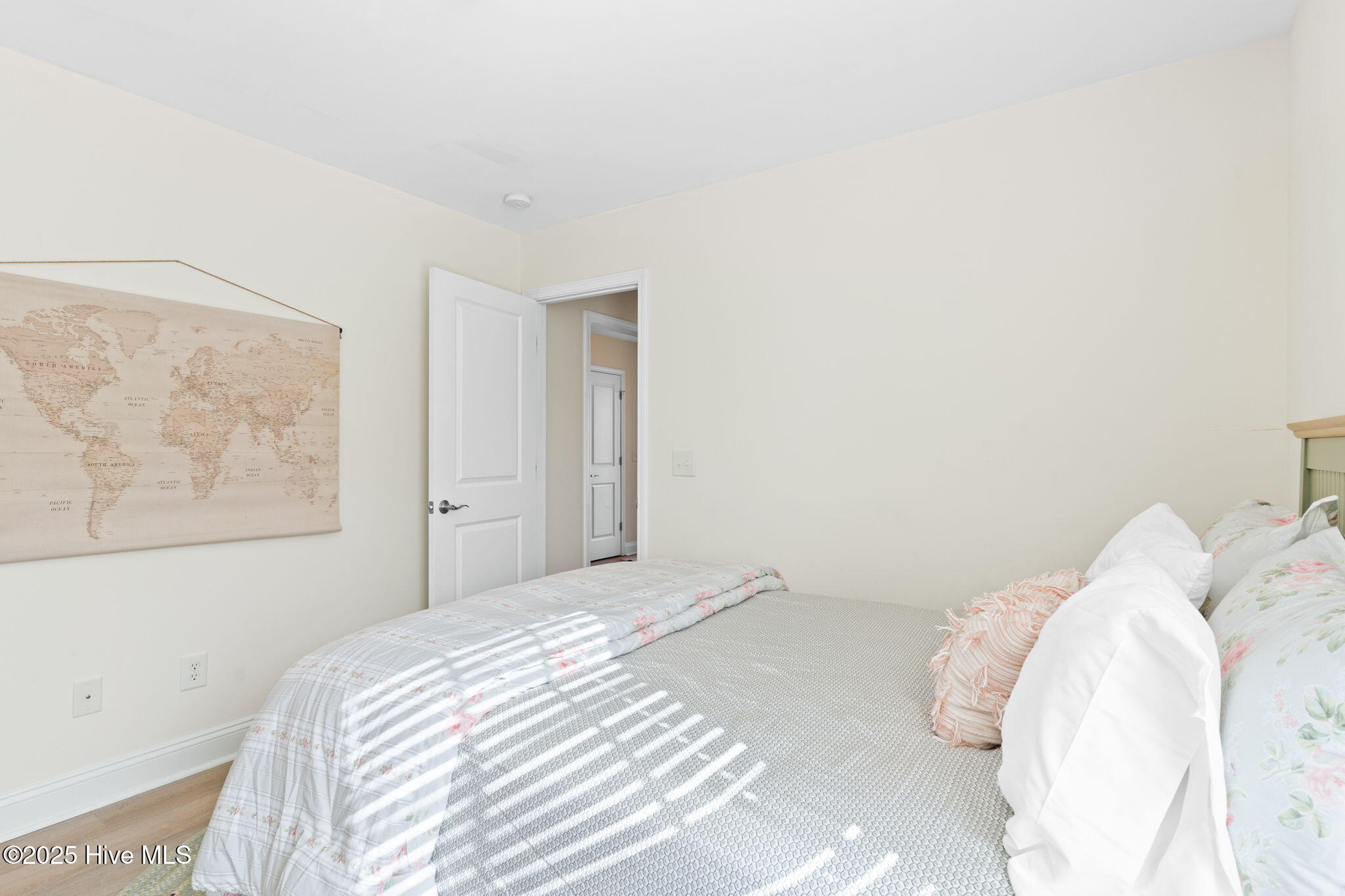 1274 Neptuno Court Property Photo 25