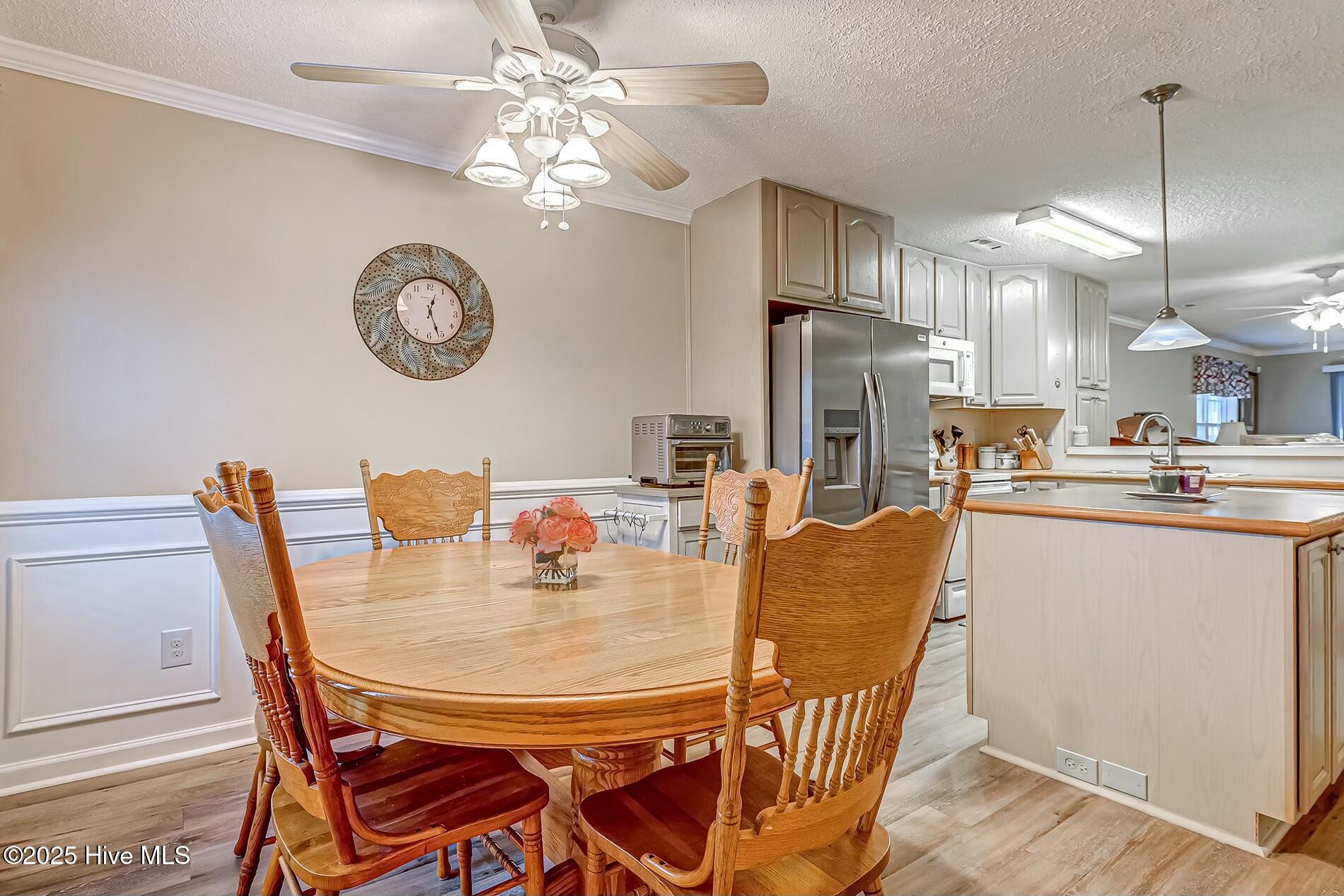 880 Fairway Drive 302bb Property Photo 4