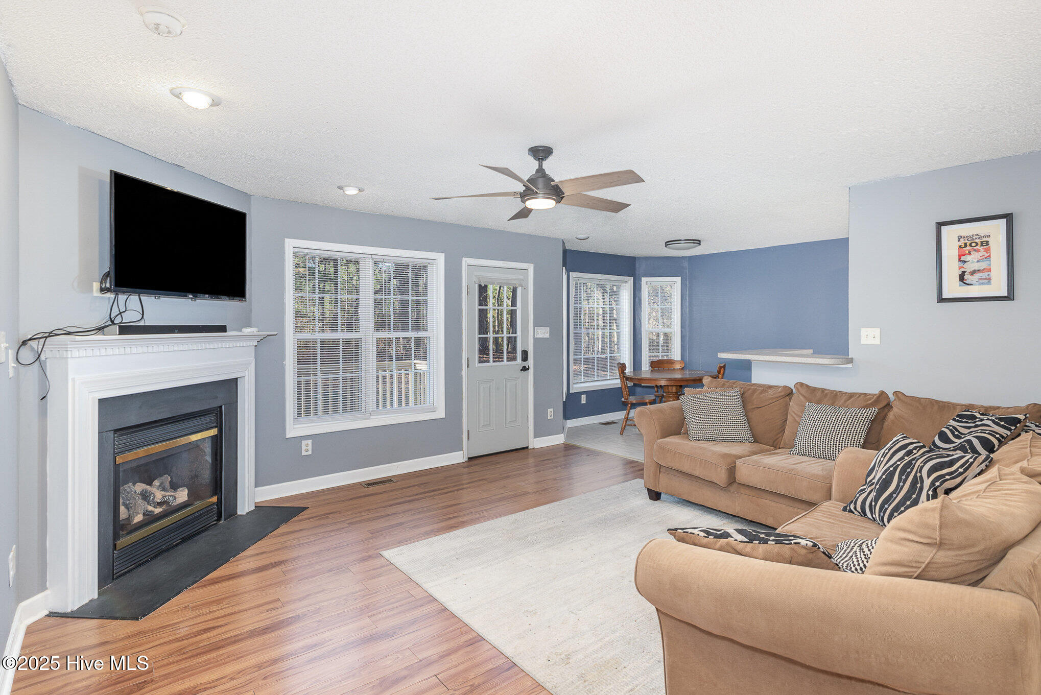 2924 Neals Creek Drive Property Photo 6