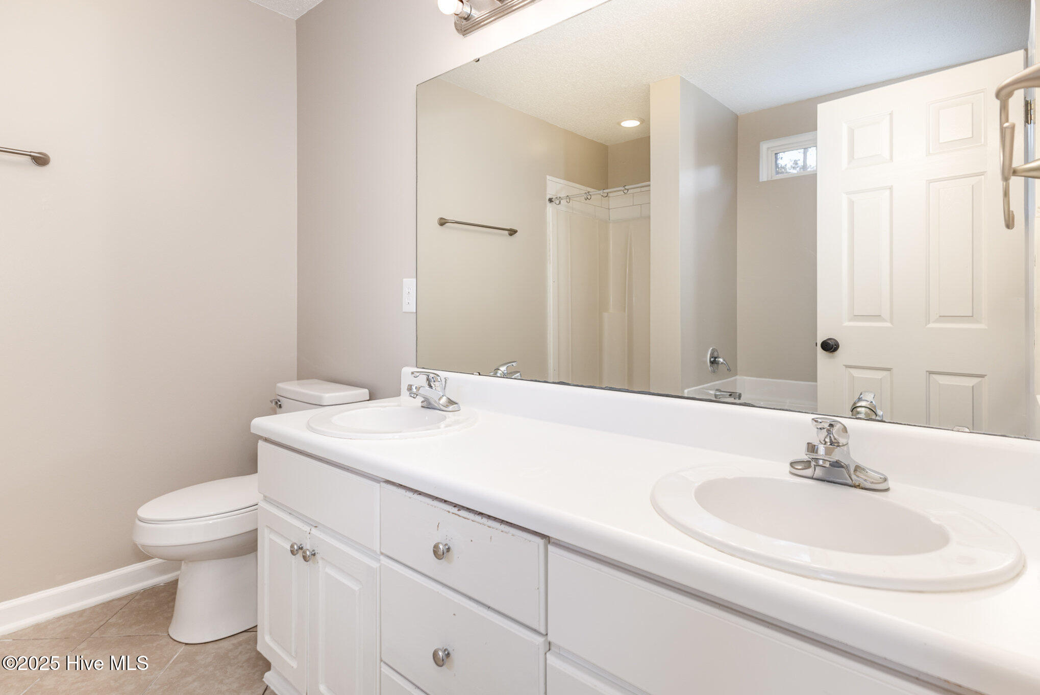 2924 Neals Creek Drive Property Photo 14