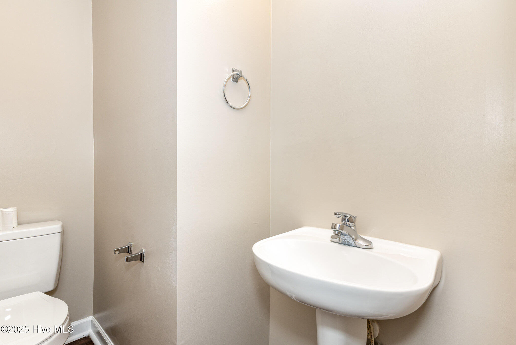 2924 Neals Creek Drive Property Photo 22