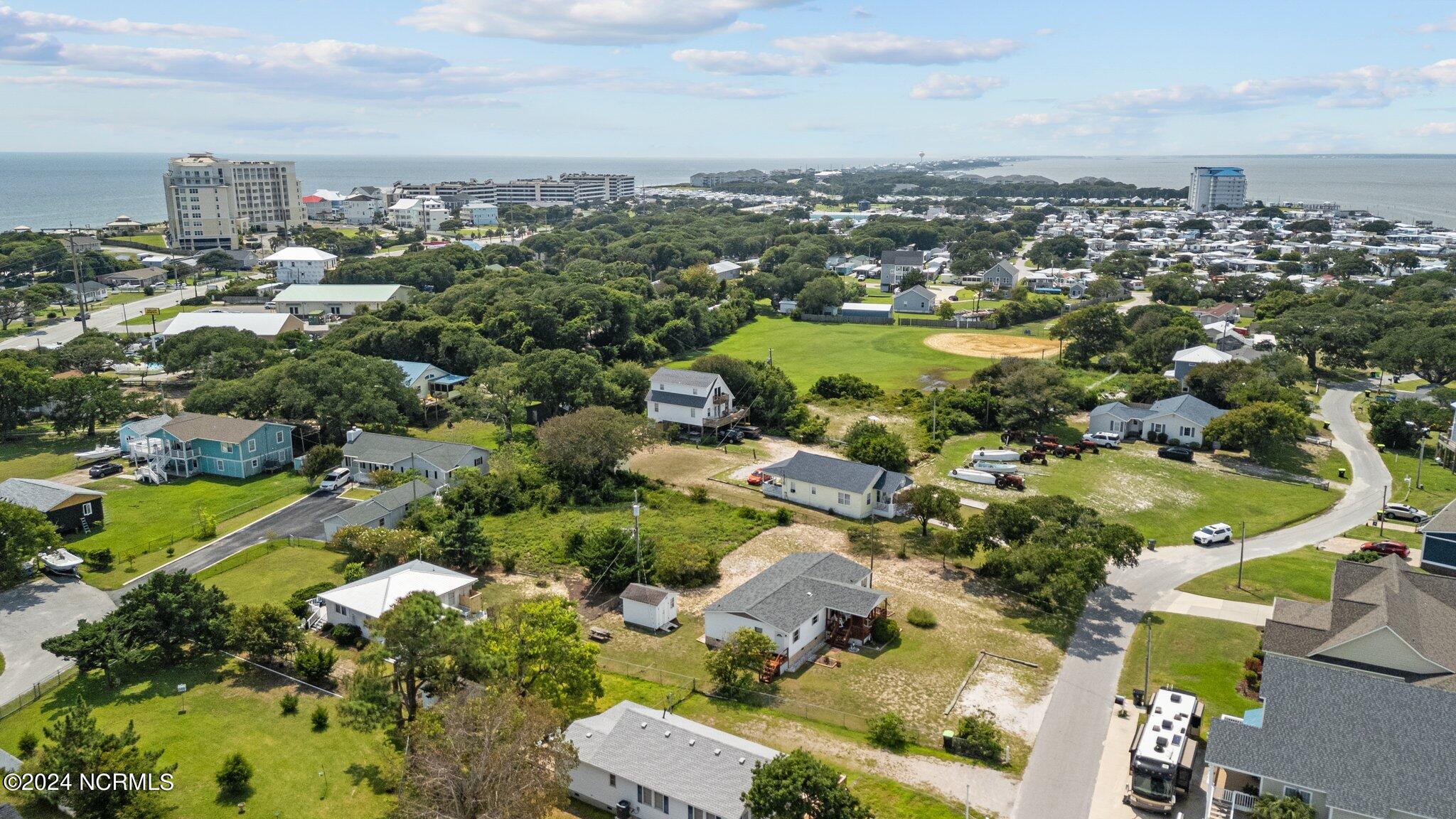 189 Shore Drive Property Photo 8