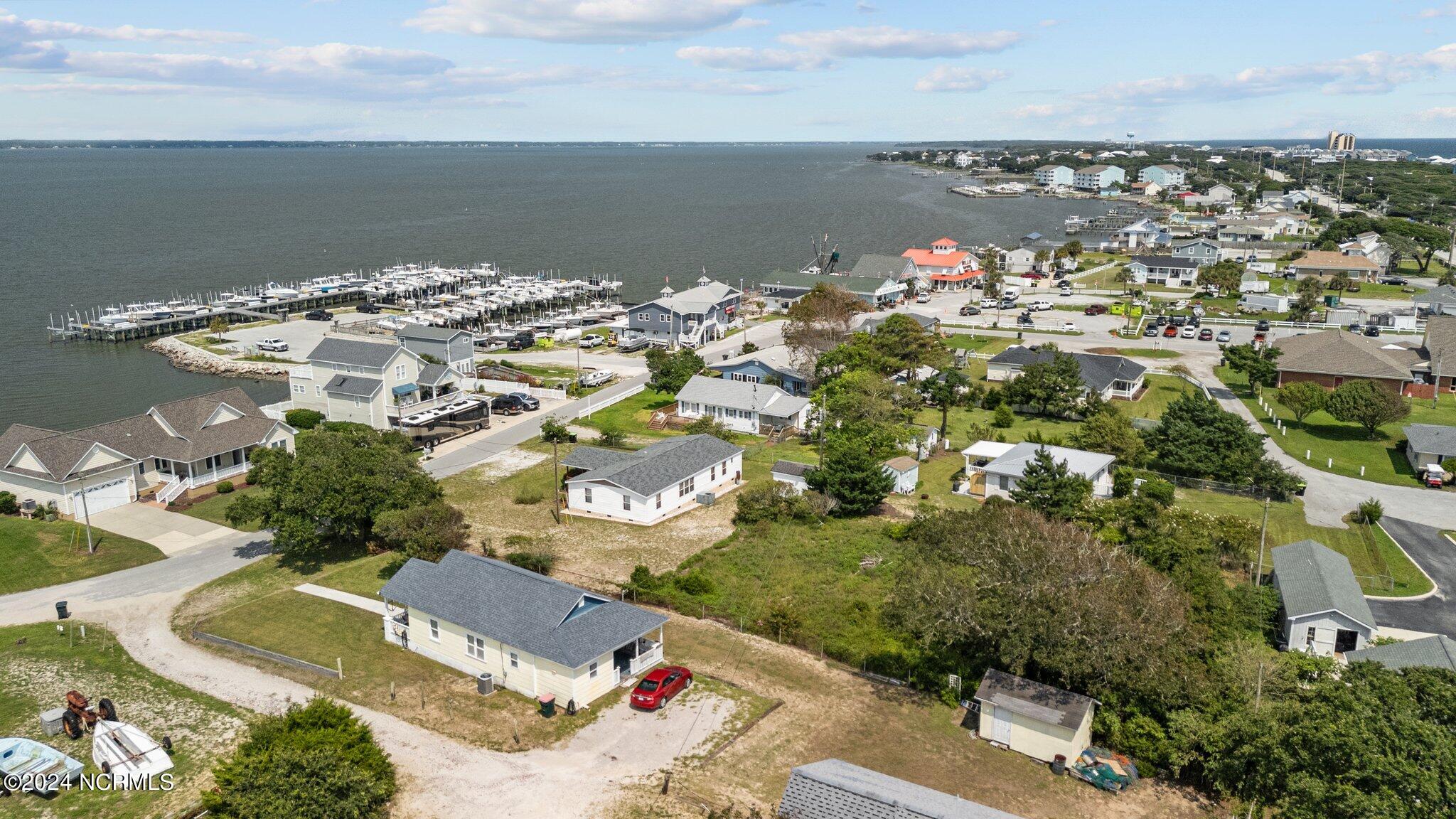 189 Shore Drive Property Photo 15