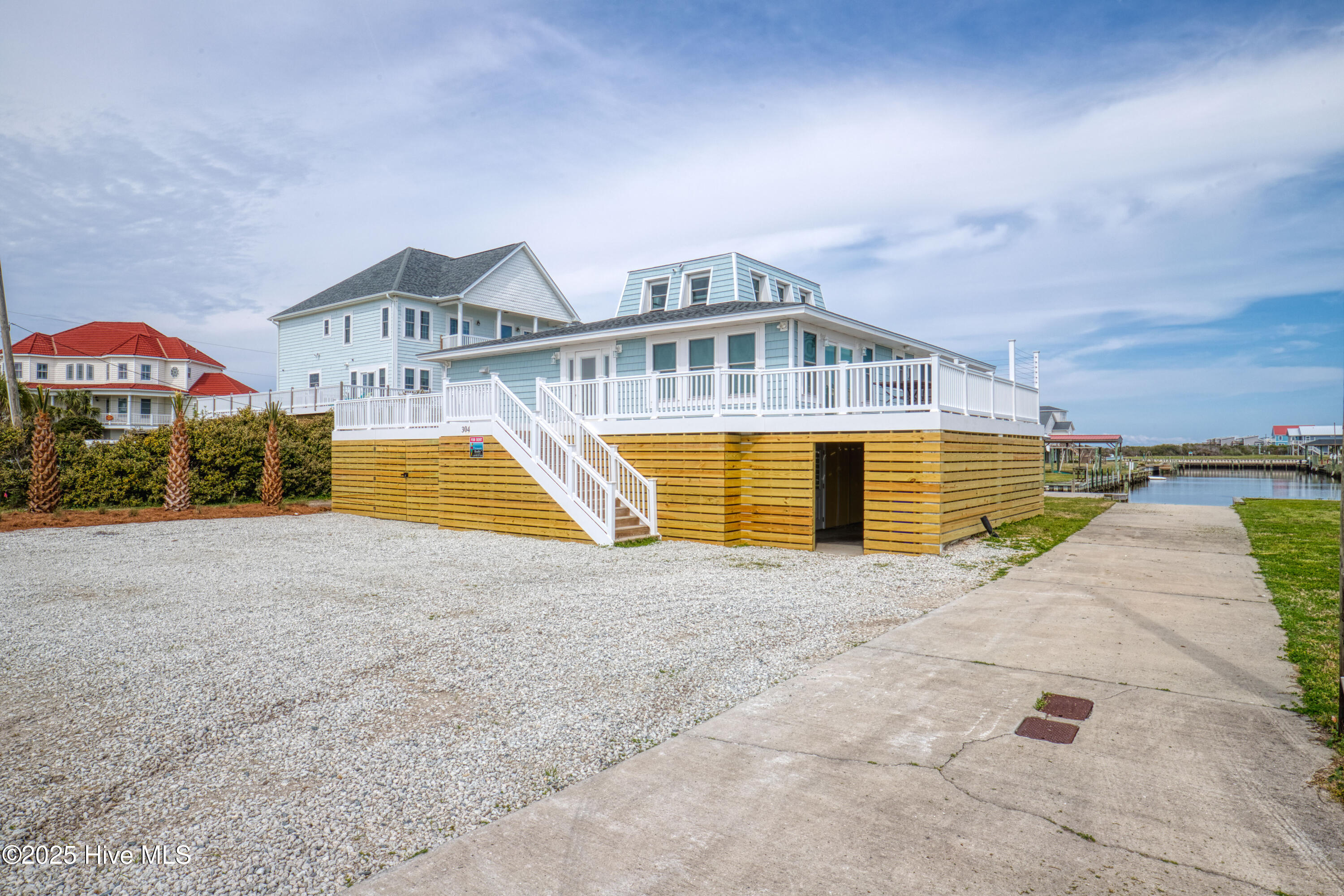 304 Marina Way Property Photo 1