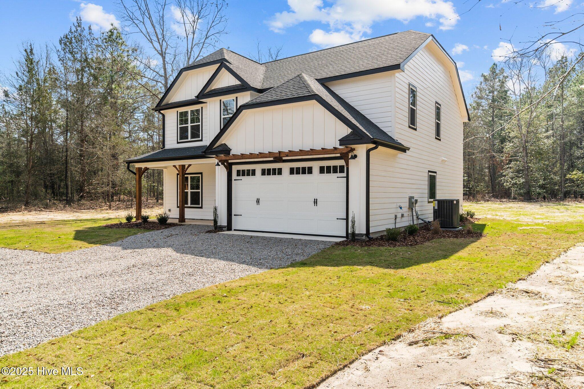 160 Cedar Lane Drive Property Photo 3