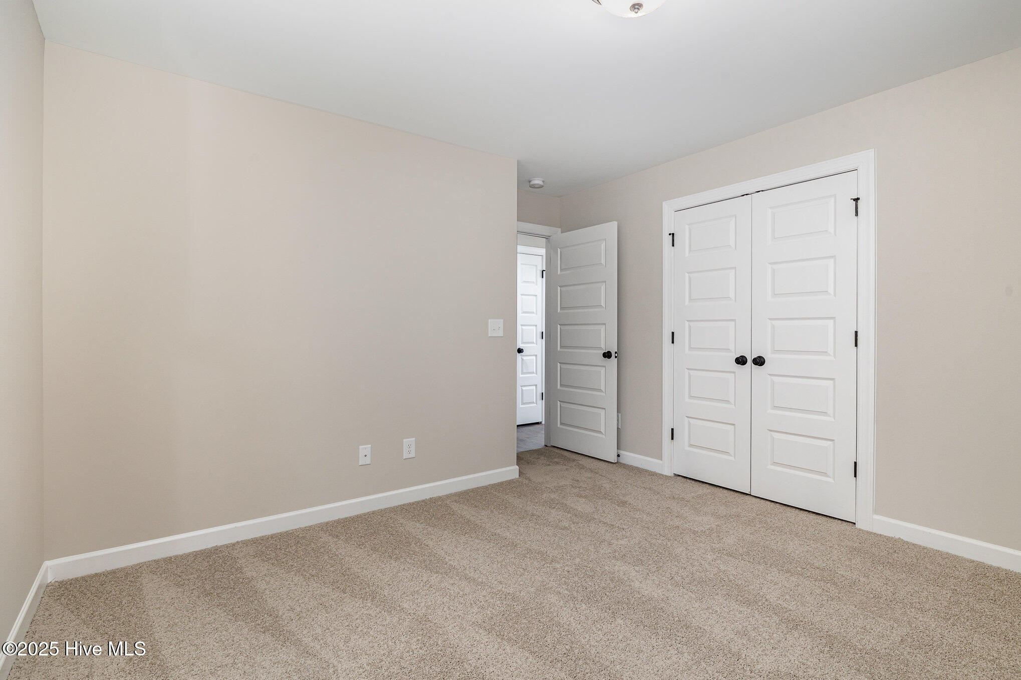 303 E Pope Avenue Property Photo 18