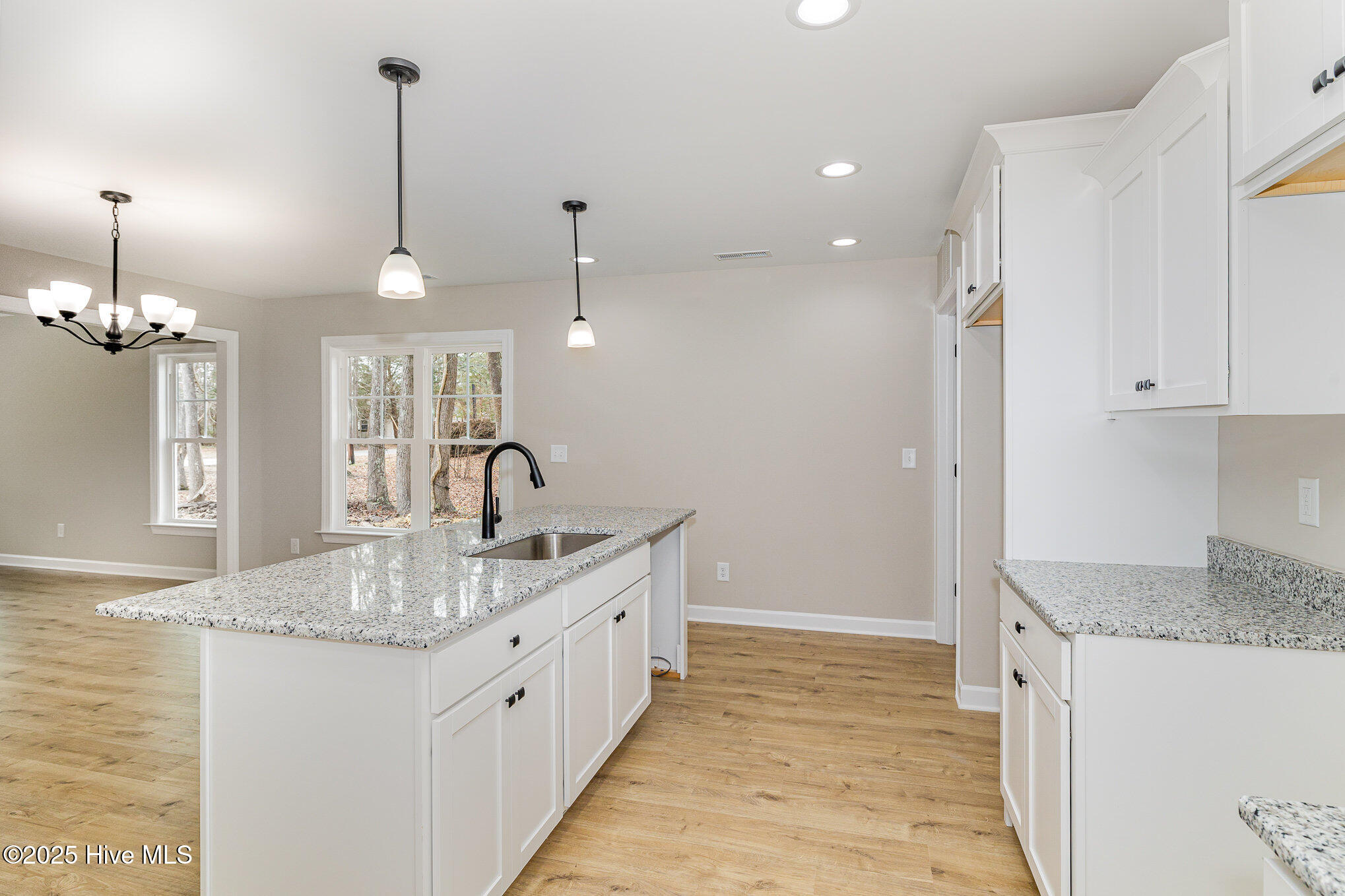 307 E Pope Avenue Property Photo 10