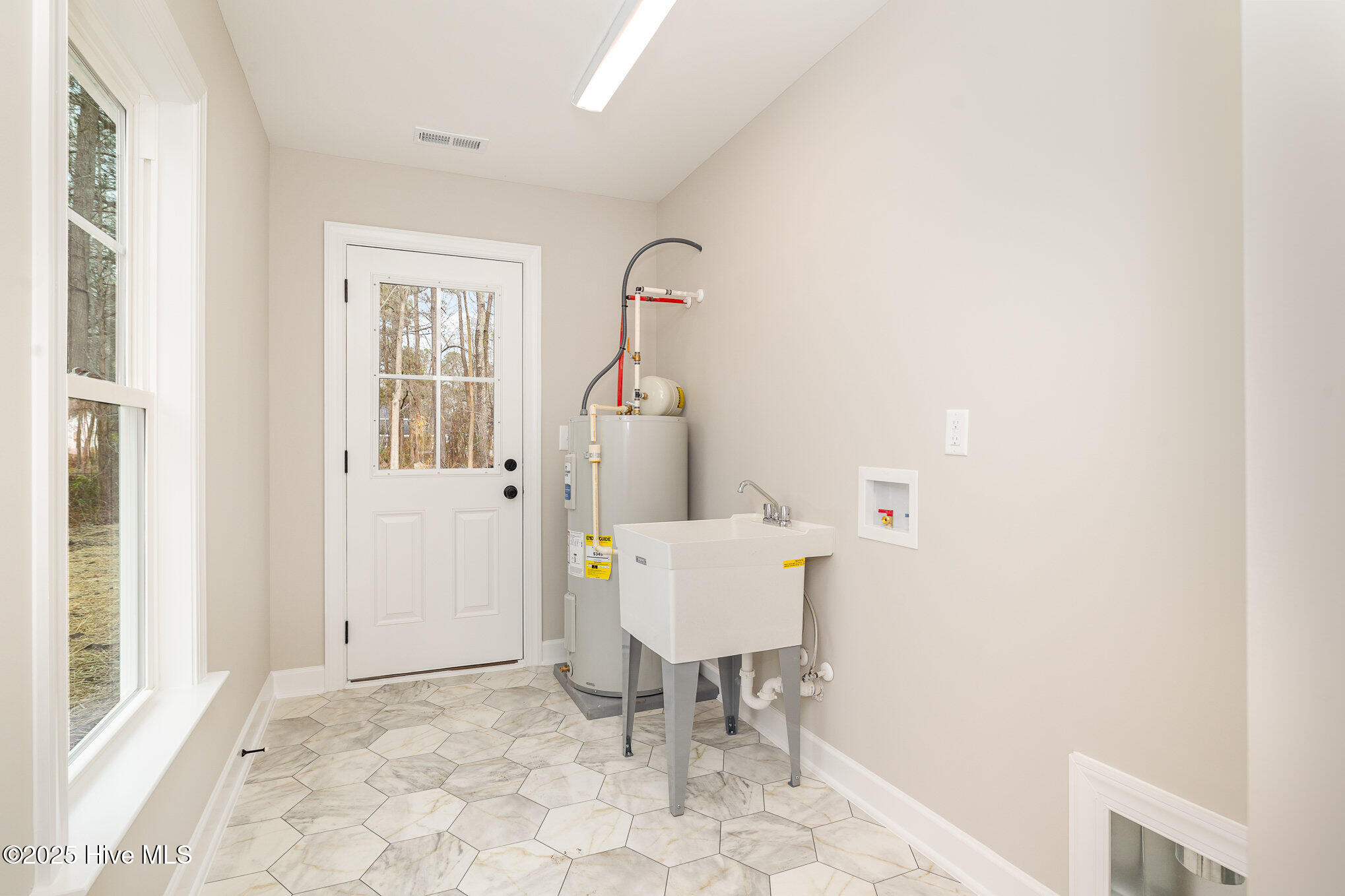 307 E Pope Avenue Property Photo 11