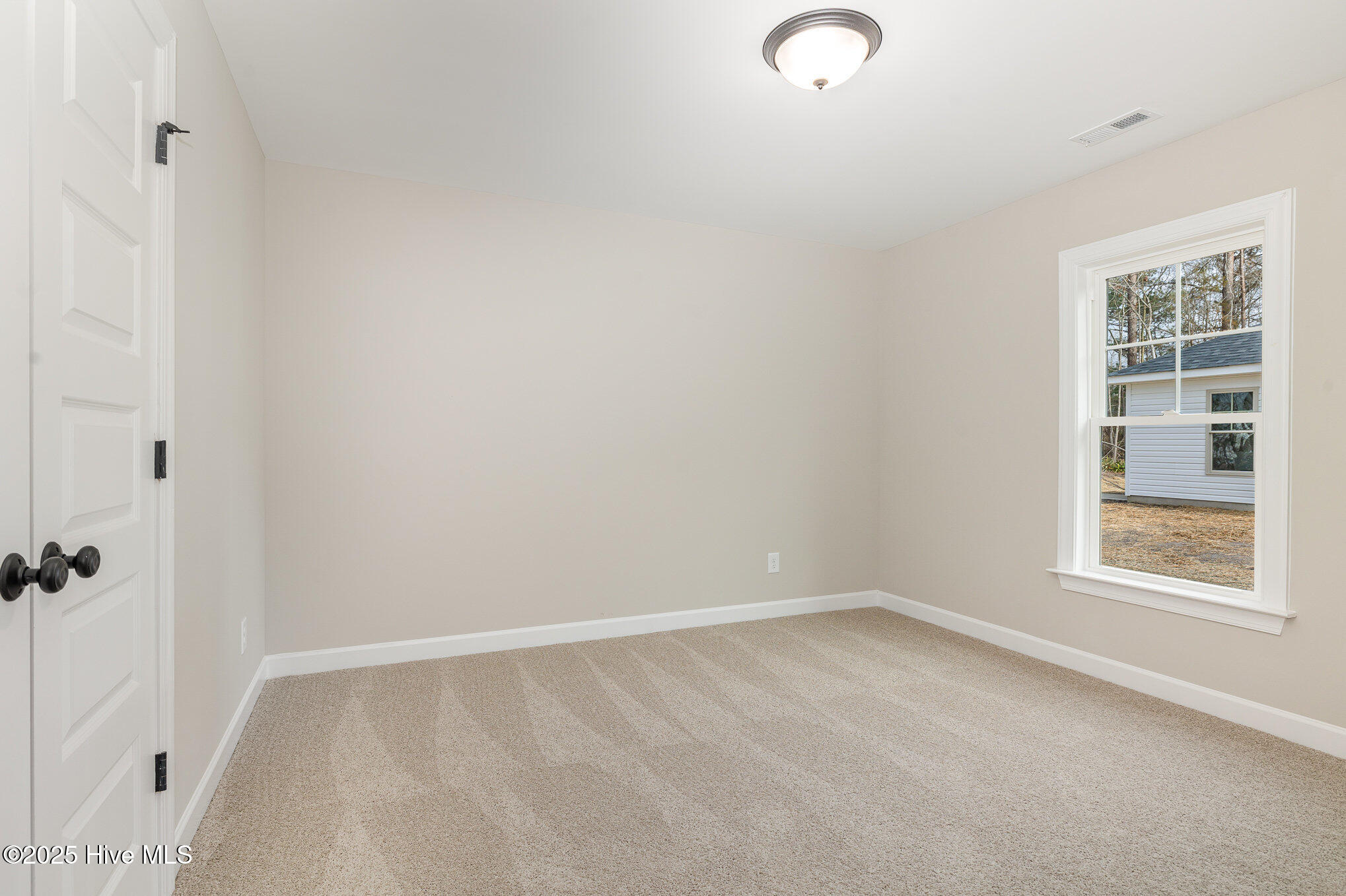 307 E Pope Avenue Property Photo 18