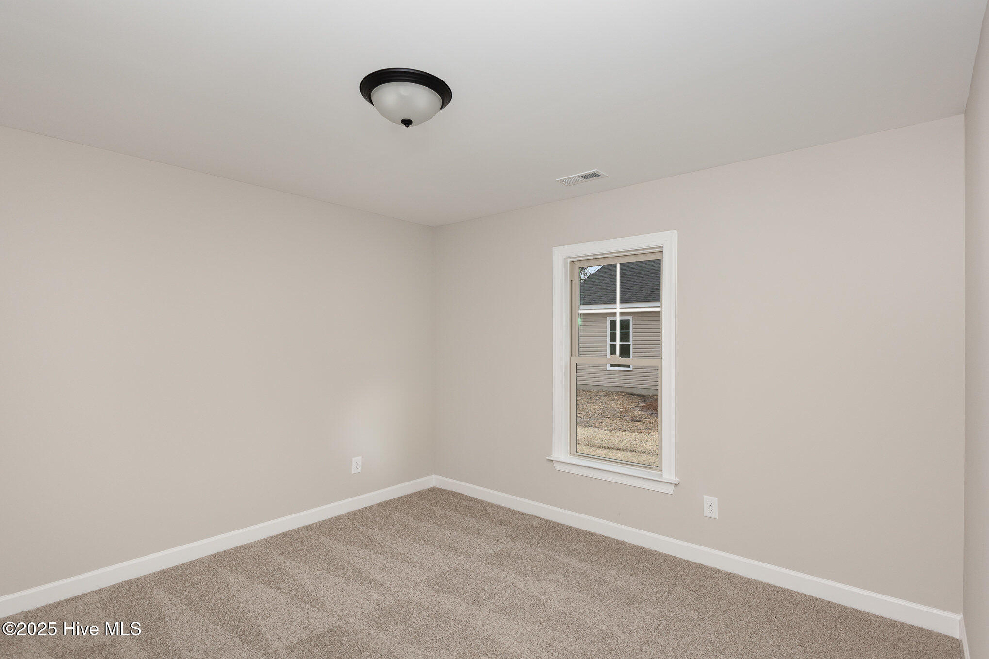 305 E Pope Avenue Property Photo 14