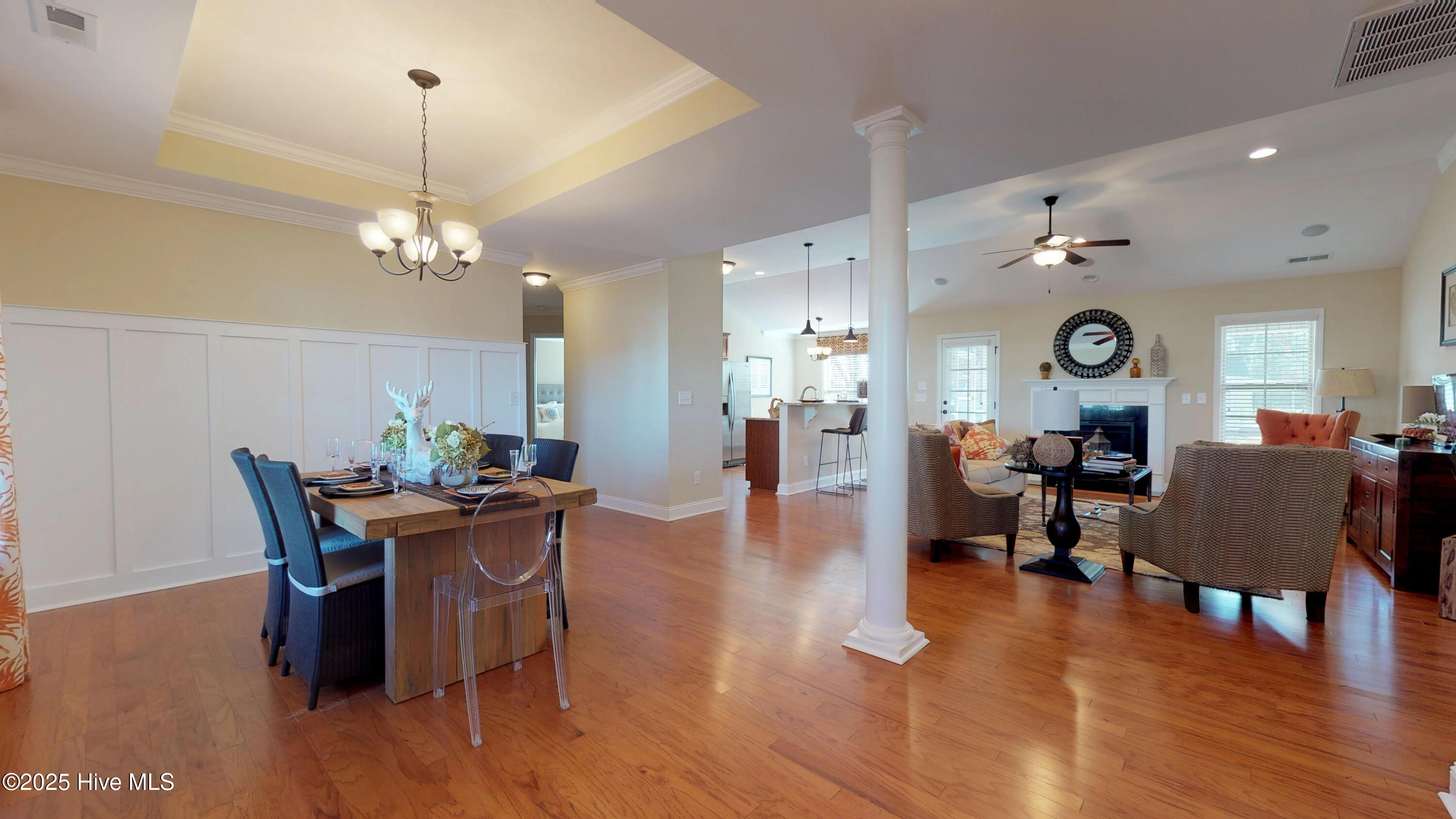 308 Oleander Drive Property Photo 4