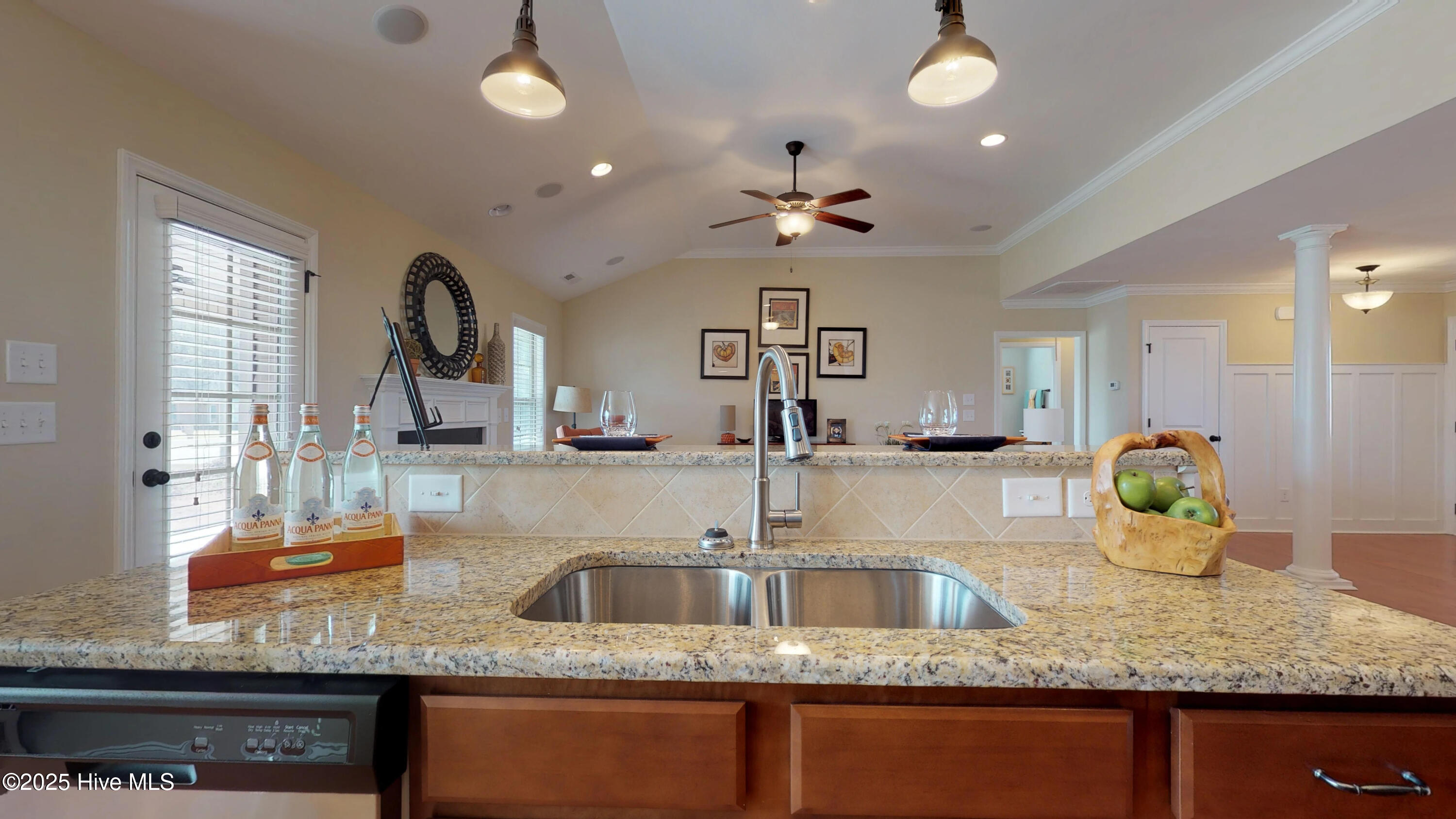 308 Oleander Drive Property Photo 18