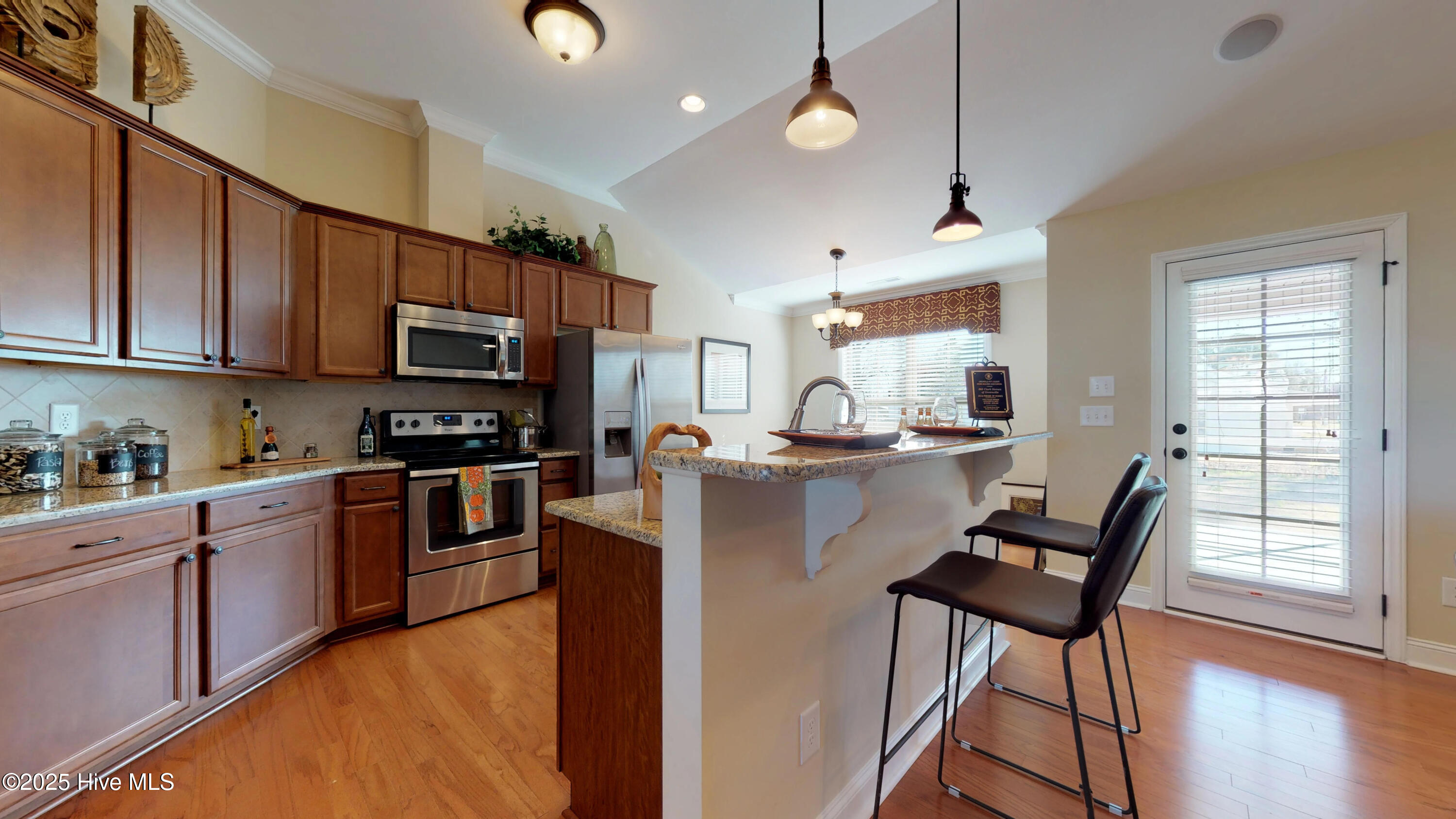 308 Oleander Drive Property Photo 20