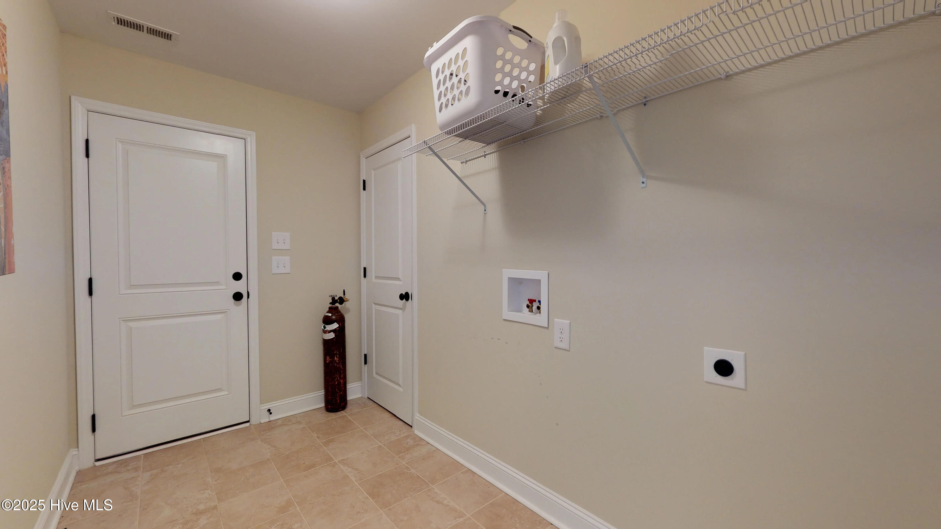 308 Oleander Drive Property Photo 21