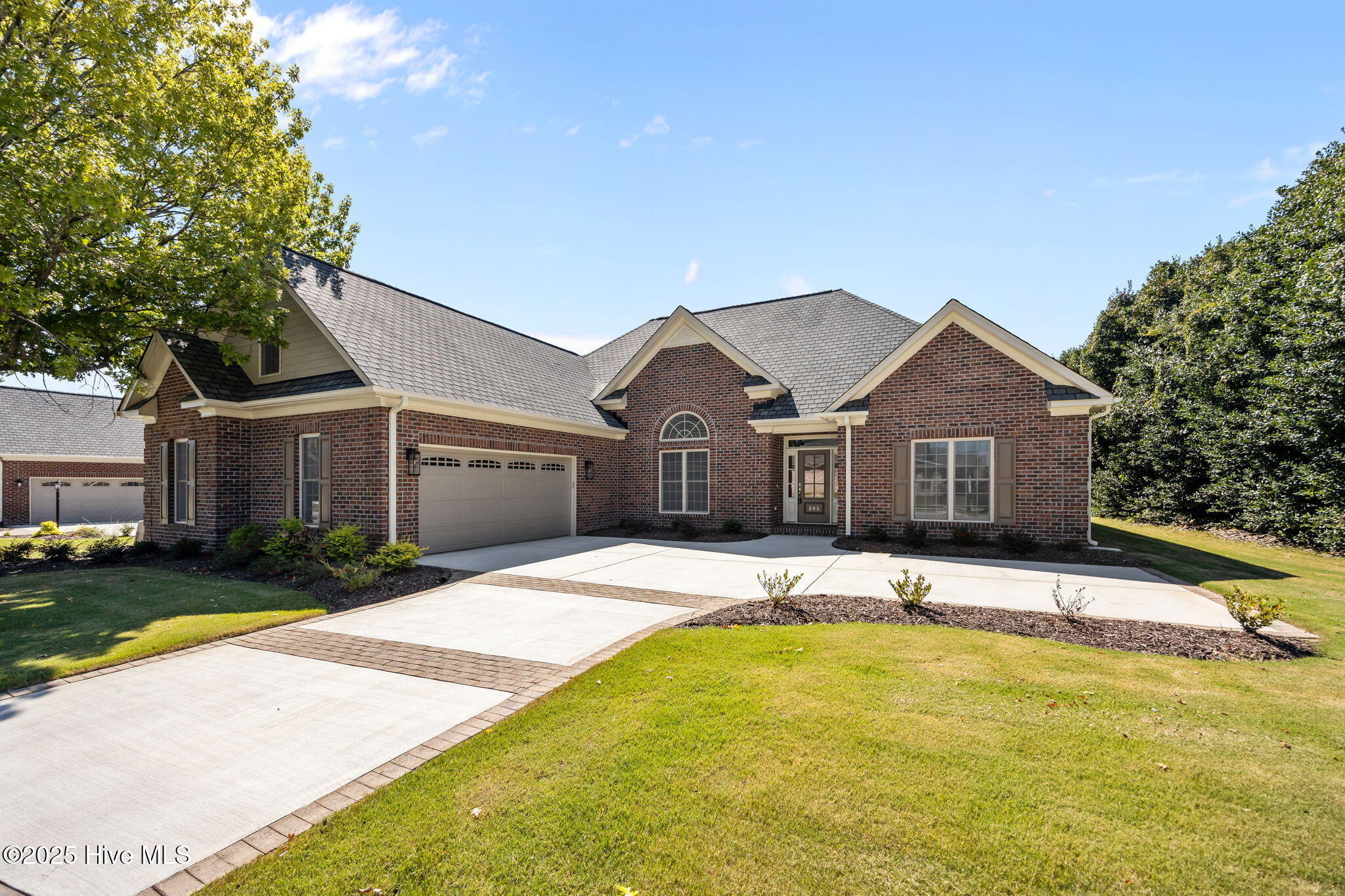 305 Jack Place Property Photo 6