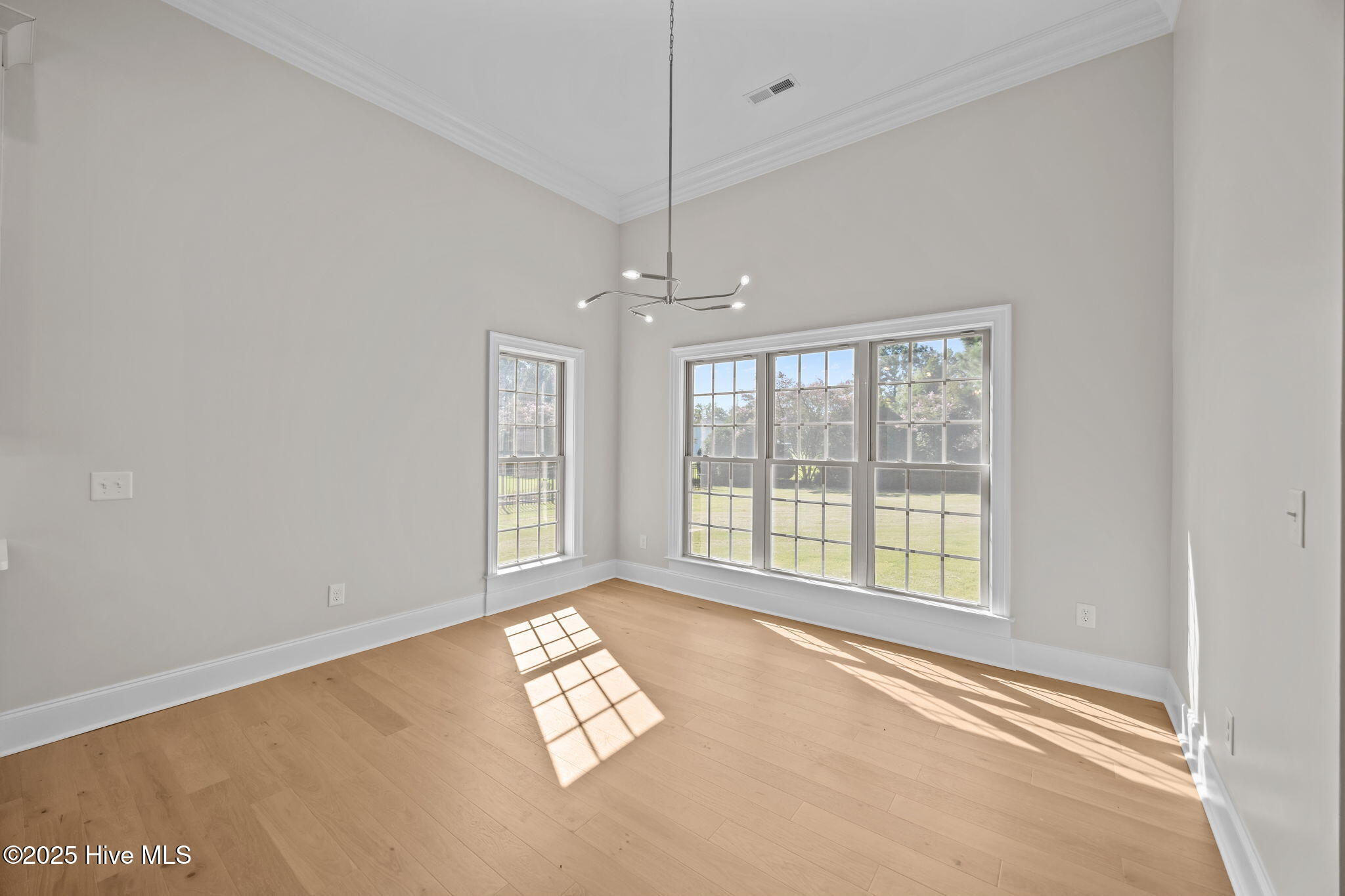 305 Jack Place Property Photo 18