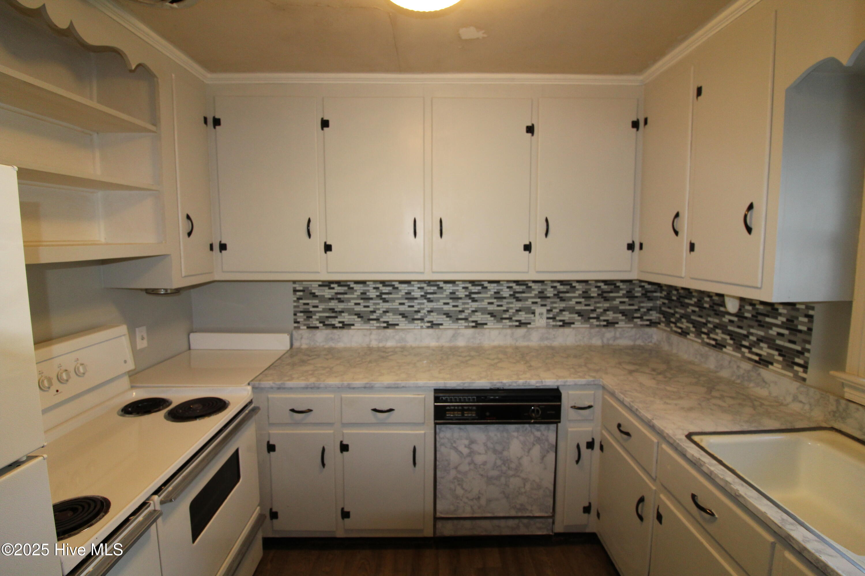 209 Barnes Street Property Photo 3