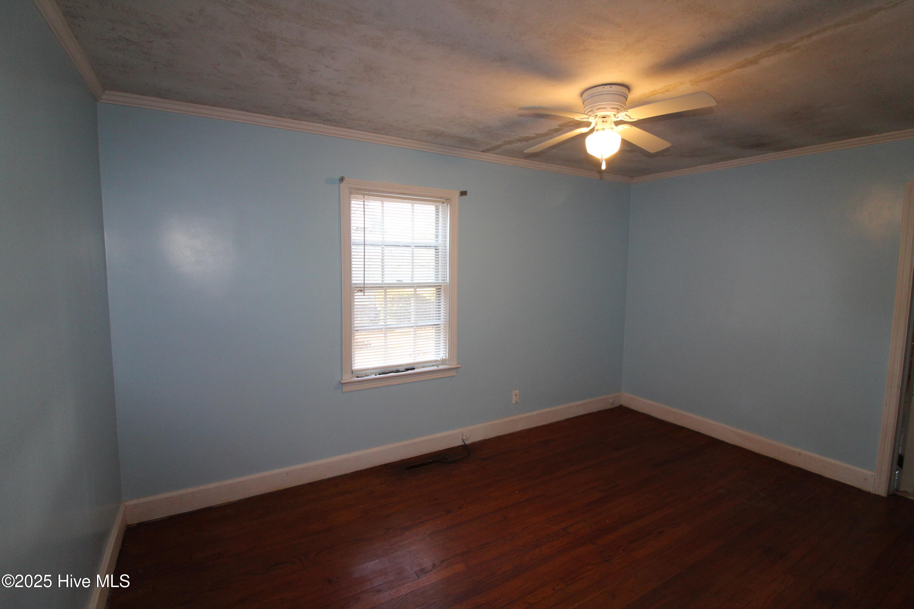 209 Barnes Street Property Photo 8