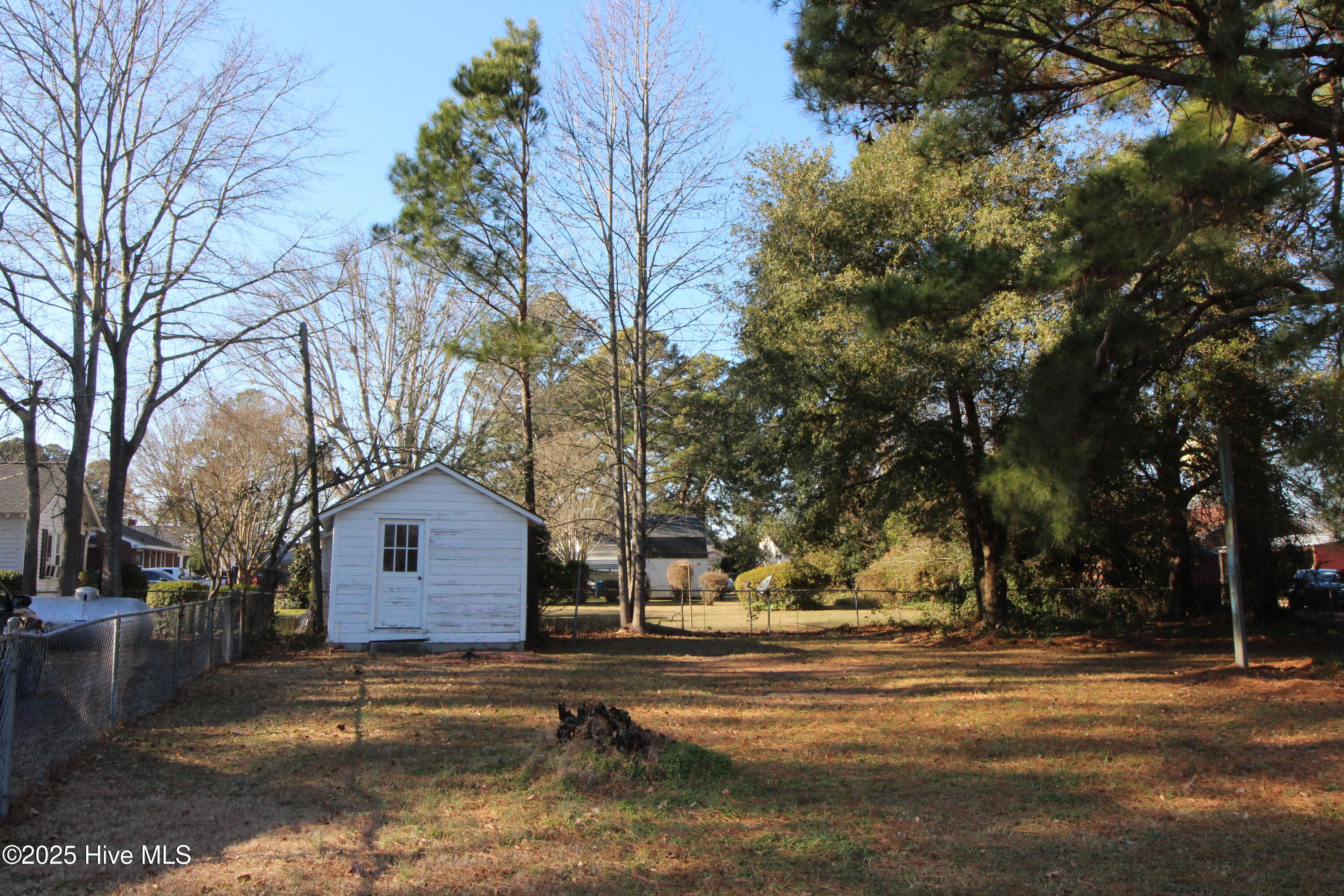 209 Barnes Street Property Photo 11