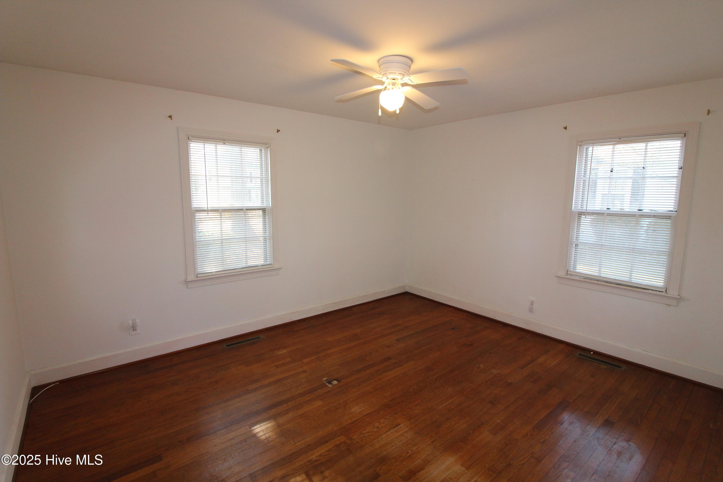 209 Barnes Street Property Photo 14