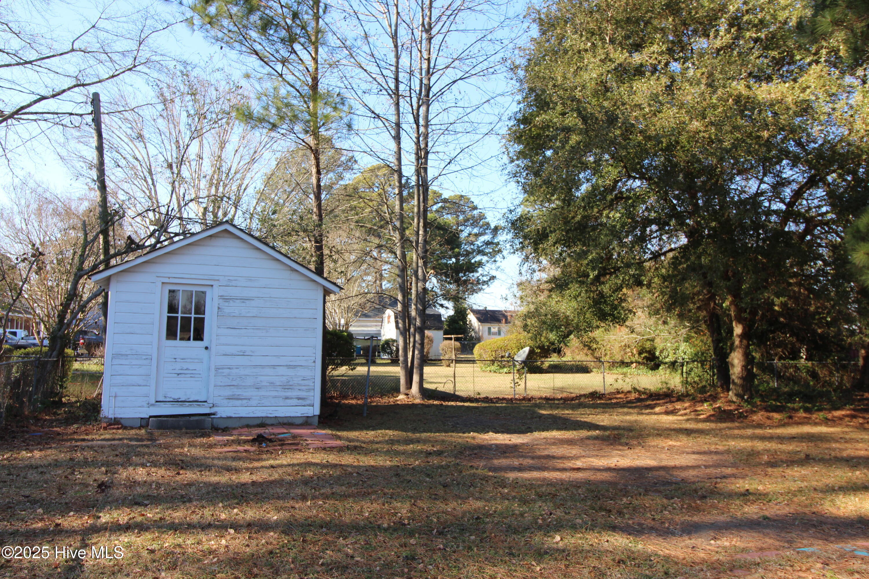 209 Barnes Street Property Photo 20