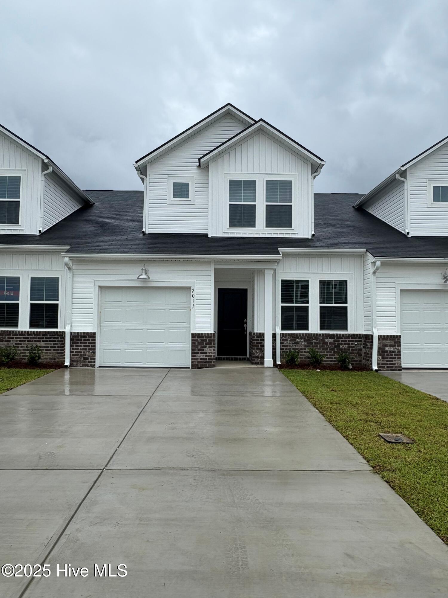 2017 Nw Wild Indigo Circle 2 Property Photo 1