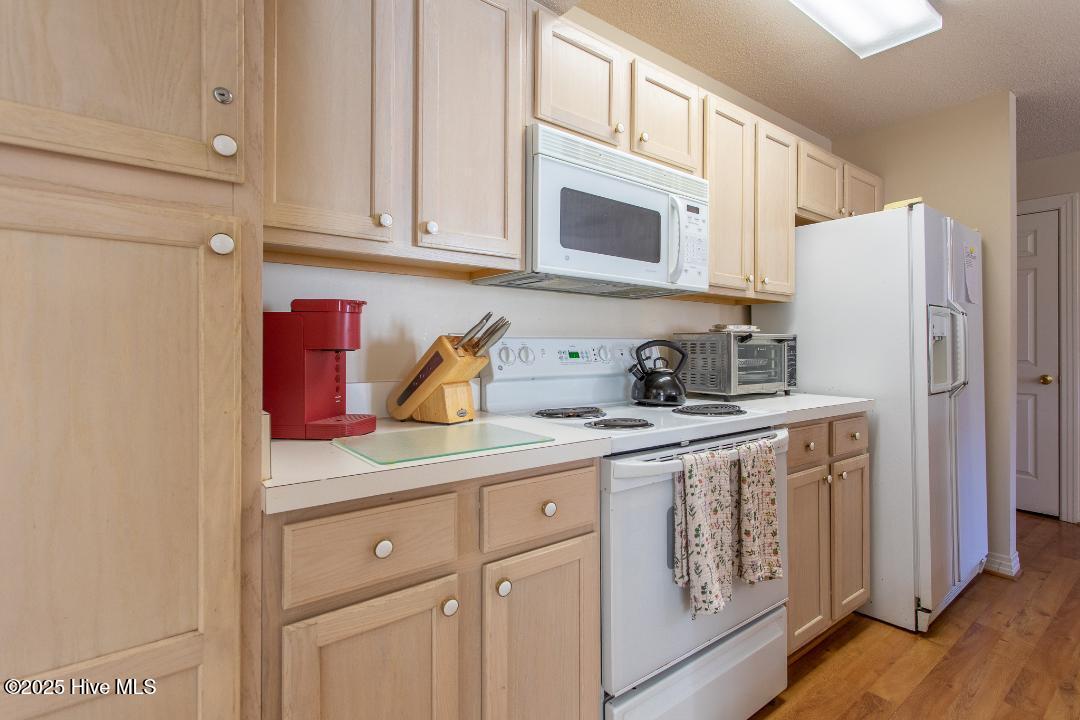 422 Albemarle Boulevard 12c Property Photo 16